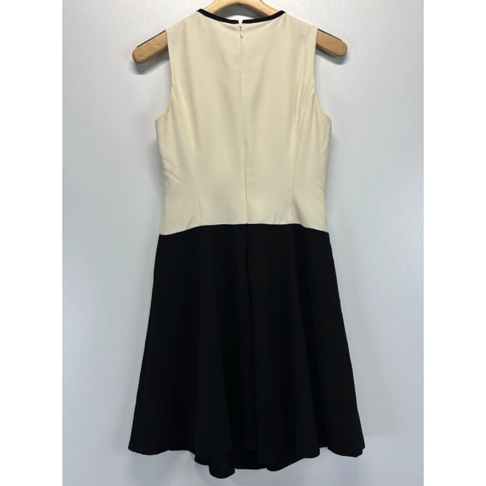 Ralph Lauren Lauren Ralph Lauren Colorblock Dress Sz 4 Cream Black Fit N Flare Classic Dress Size S / US 4 / IT 40 - 4 Thumbnail
