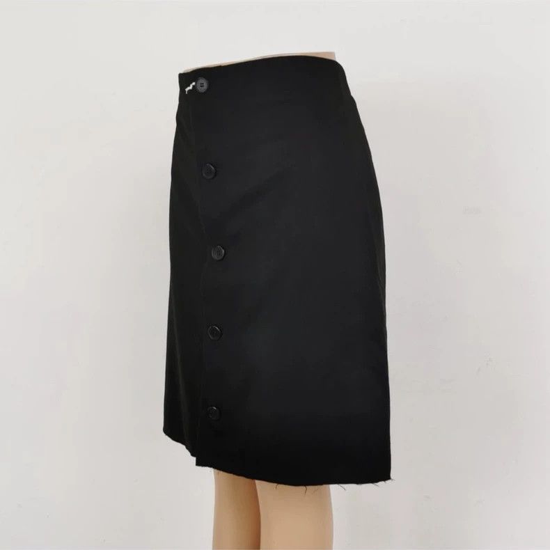 Givenchy Givenchy Wool solid color button-down half skirt size 48/5 Size L / US 10 / IT 46 - 2 Thumbnail