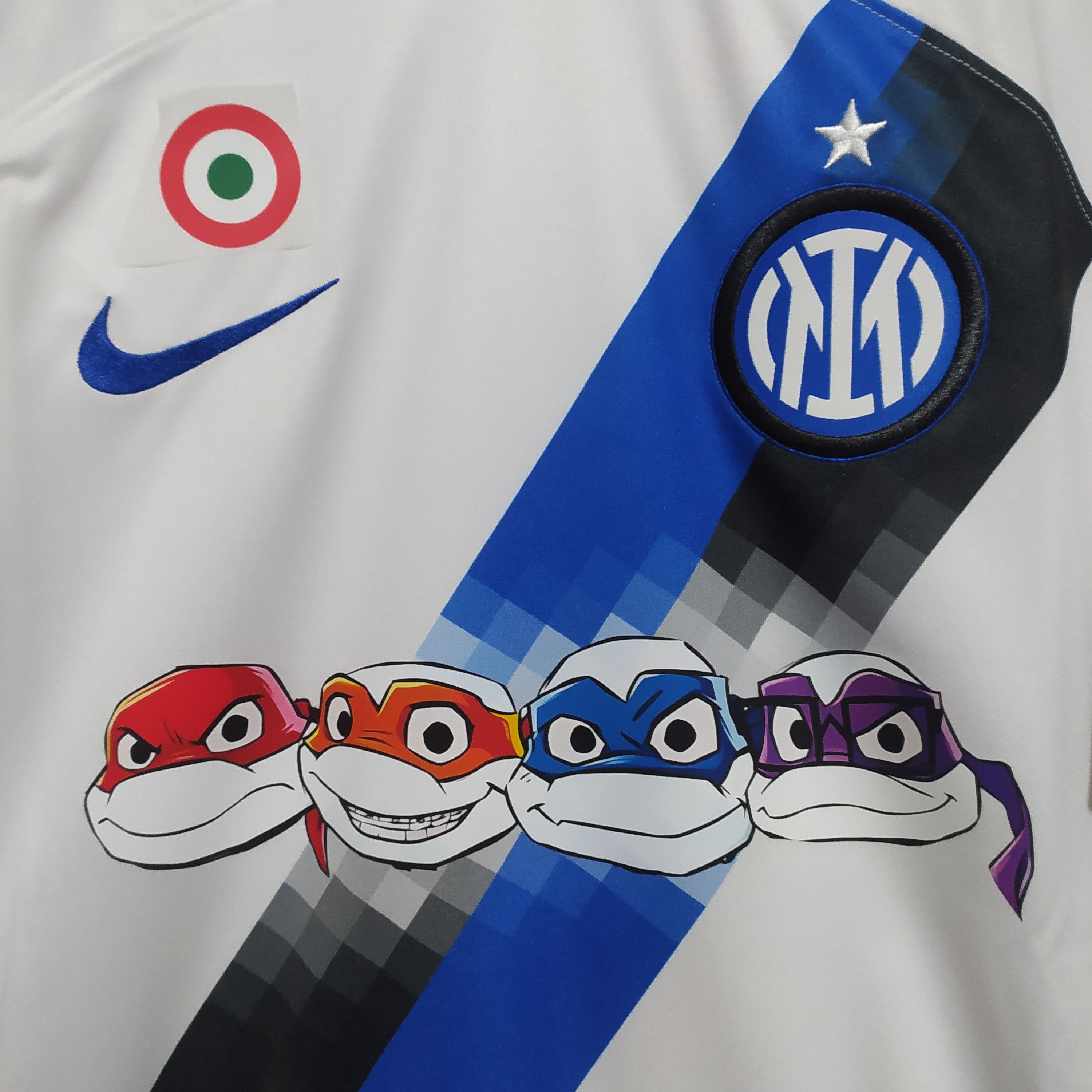 Nike Nike x Inter Milan 23/24 x Ninja Turtles Away Jersey Size US M / EU 48-50 / 2 - 4 Thumbnail