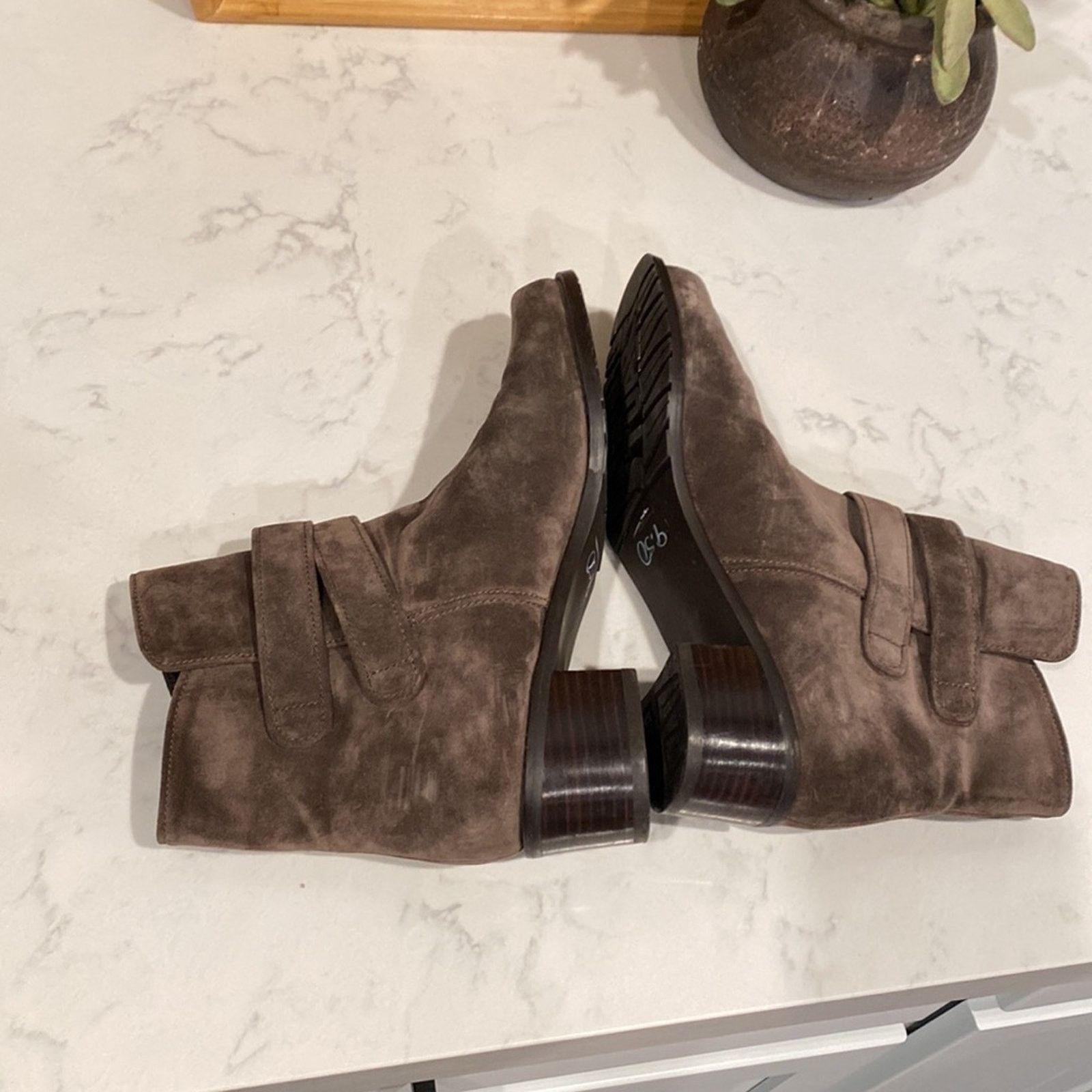 Stuart Weitzman STUART WEITZMAN 'Strapduo' Short Boot SUEDE booties sz 9 Size US 9 / IT 39 - 6 Thumbnail
