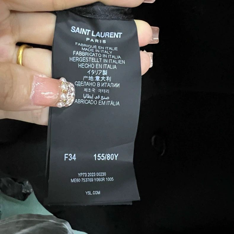 Saint Laurent Paris Saint Laurent Paris Black coat 2505-Nextarrow Size XXS / US 00 / IT 34 - 4 Thumbnail