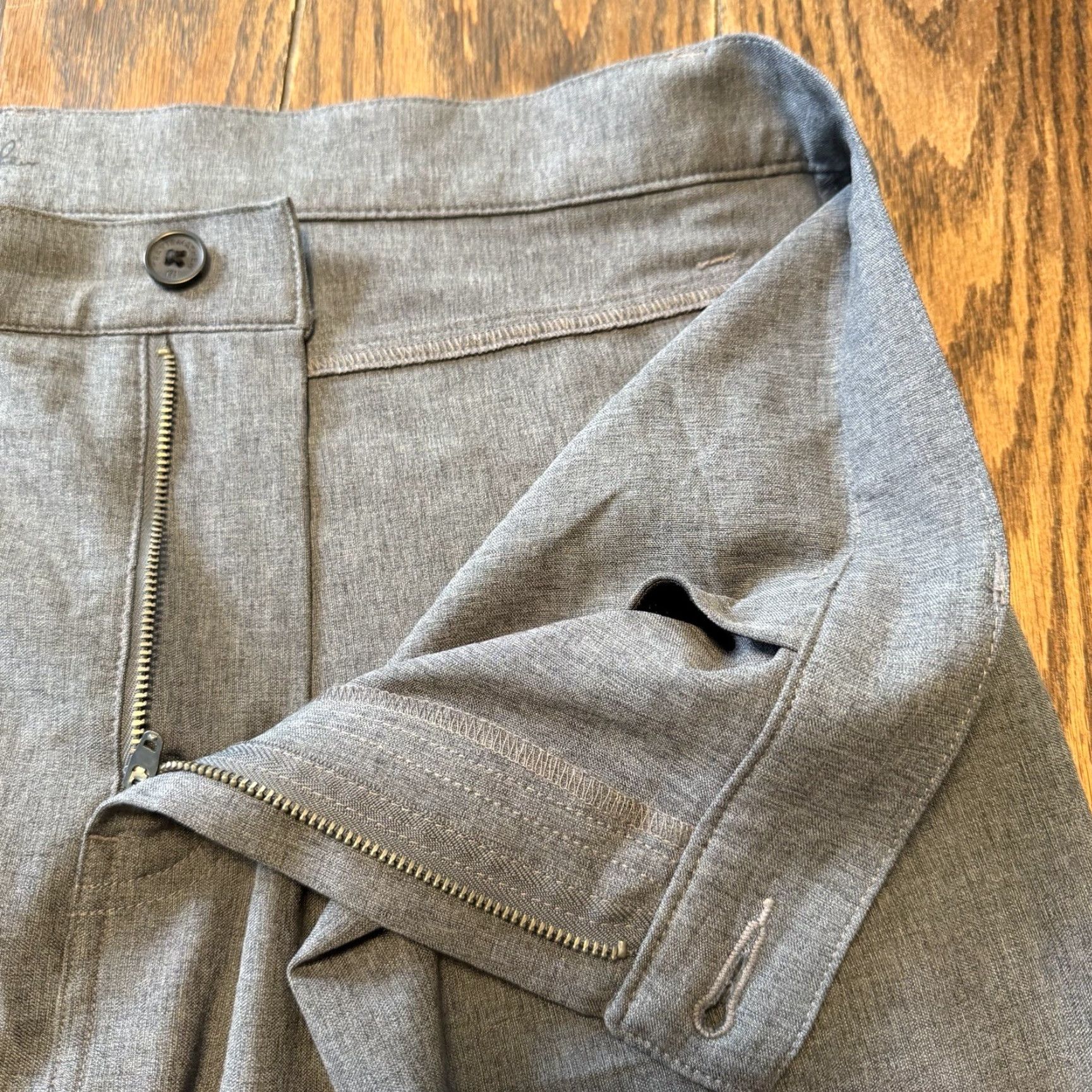 TravisMathew Travis Mathew Pants Mens 42x33 Gray Chino Performance High Rise Straight Leg Size US 42 / EU 58 - 3 Thumbnail