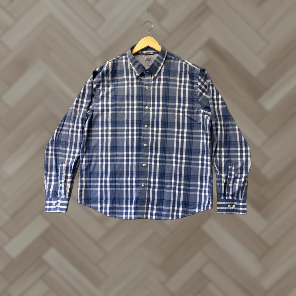 Izod IZOD Shirt Mens XL Blue Button-Down Long Sleeve Dress Classic Plaid /146-24 Mens XL Blue Button-Down Dress Shirt Classic Slim Fit Blue Mens XL Size 46R - 1 Thumbnail