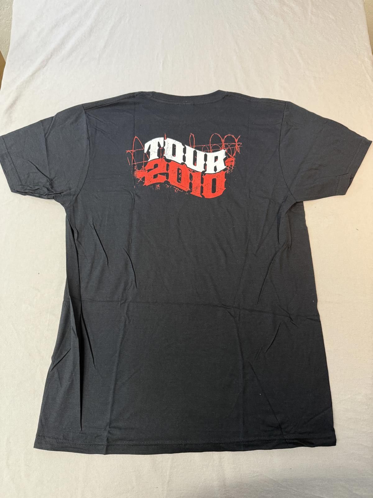 Designer Cypress Hill T-shirt Tour 2010 Rise Up Flag & Fist Tee - L Size US L / EU 52-54 / 3 - 6 Thumbnail