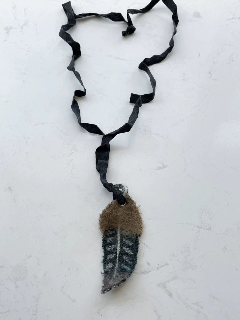 Undercover Undercover Felting Leaf Necklace 2006 Collection-dmc Size ONE SIZE - 1 Thumbnail