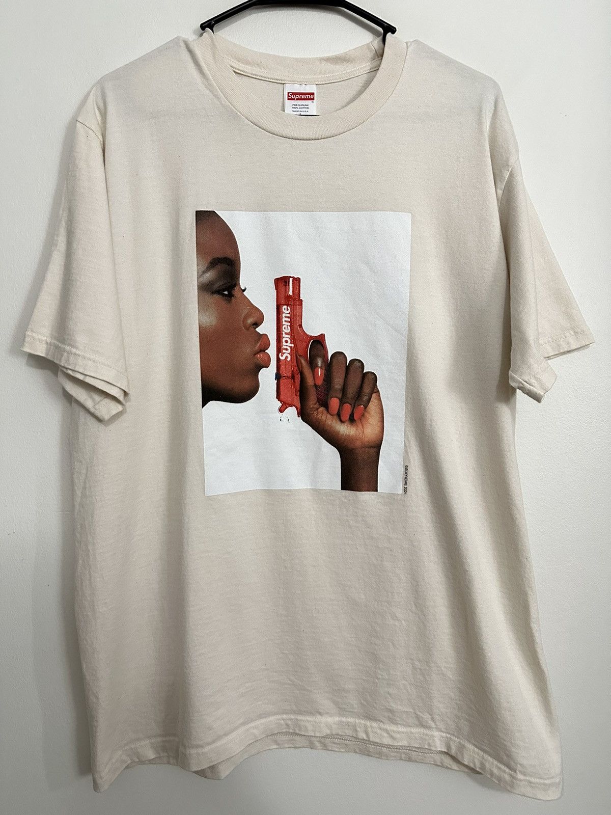 Supreme Supreme Water Pistol Tee Size US L / EU 52-54 / 3 - 1 Thumbnail