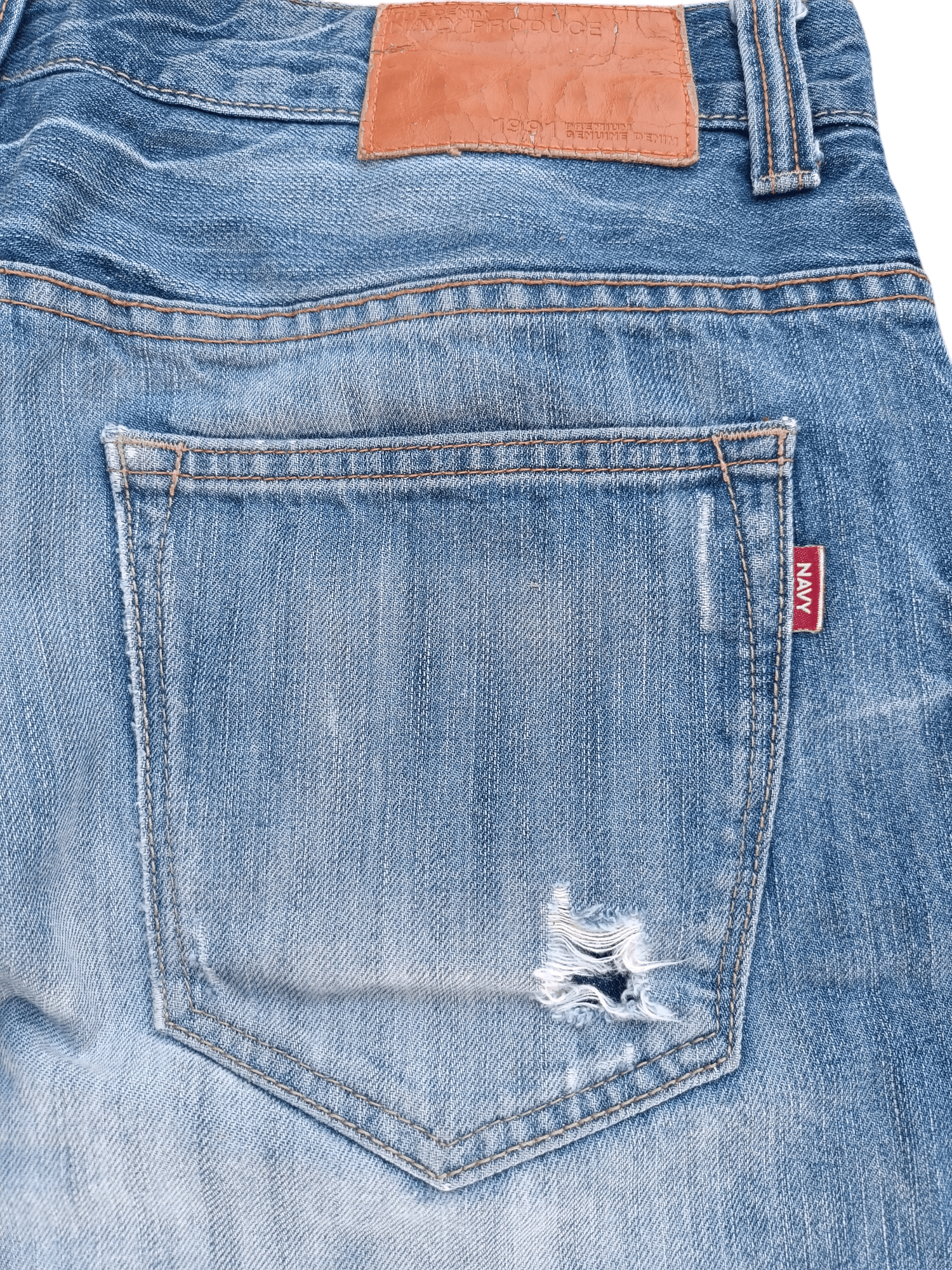 Japanese Brand Navy Produce Distressed Whiskers Faded Denim E206 Size US 34 / EU 50 - 14 Thumbnail