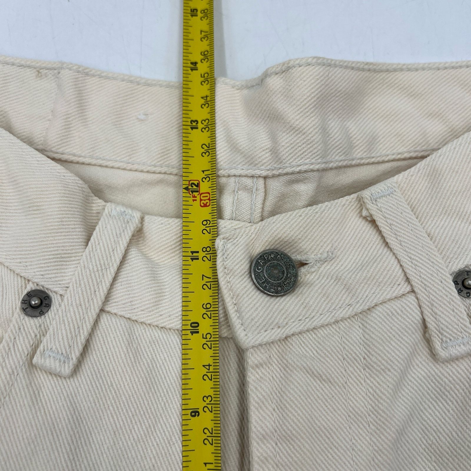 Gap × Vintage Vintage GAP Ivory Cotton Denim Jeans High Waisted Loose Fit Size 30" / US 8 / IT 44 - 7 Thumbnail