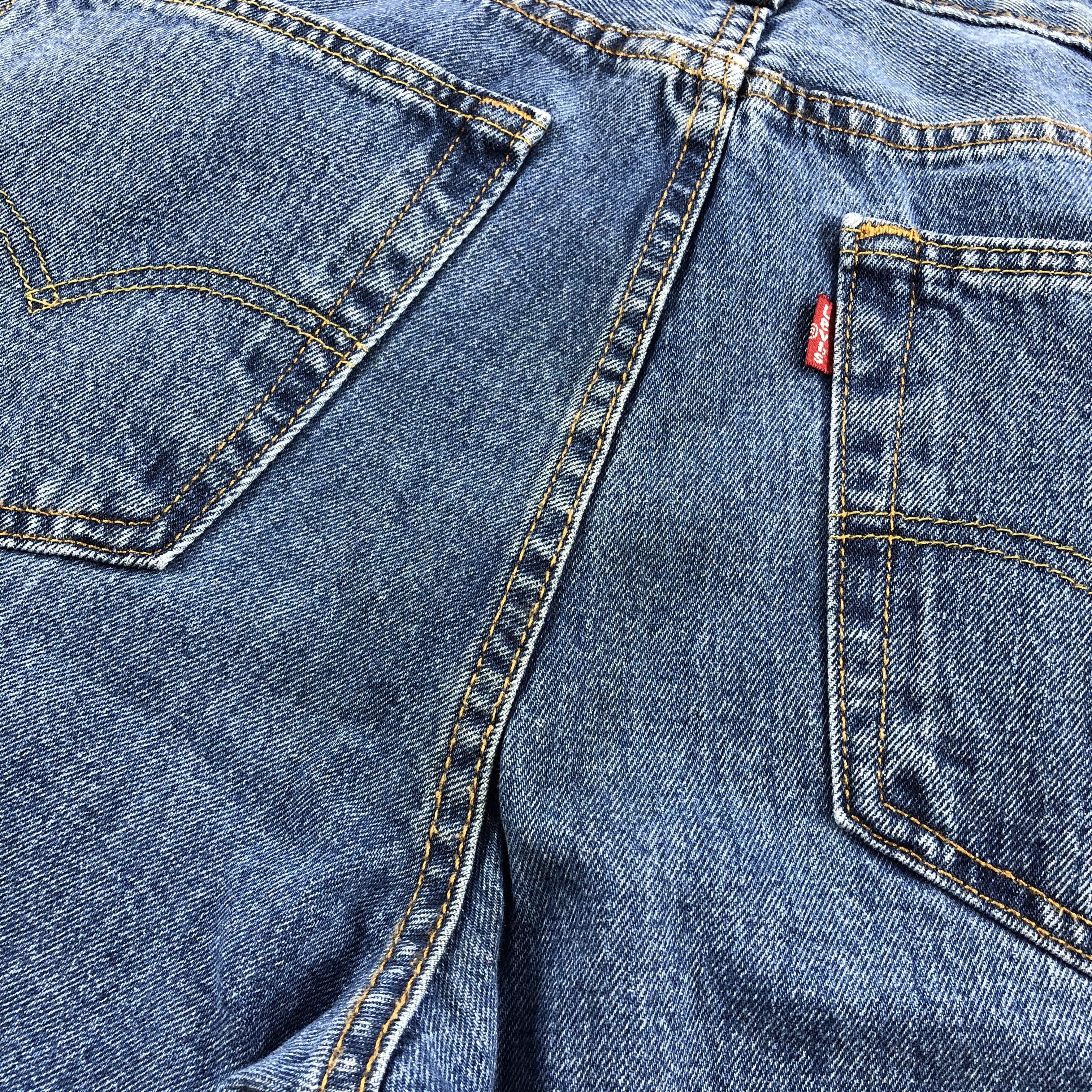 Levi's Vintage Blue Wash Levis 516 Jeans-J2105 Size US 35 - 7 Thumbnail