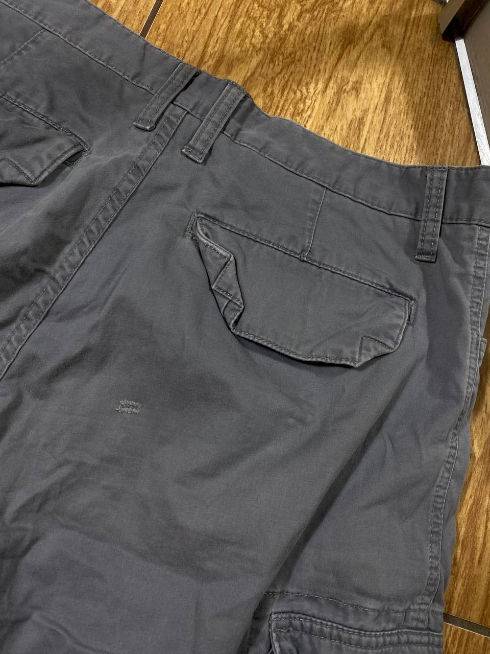 Oakley 90's Oakley cargo shorts - 33 Size US 33 - 7 Thumbnail