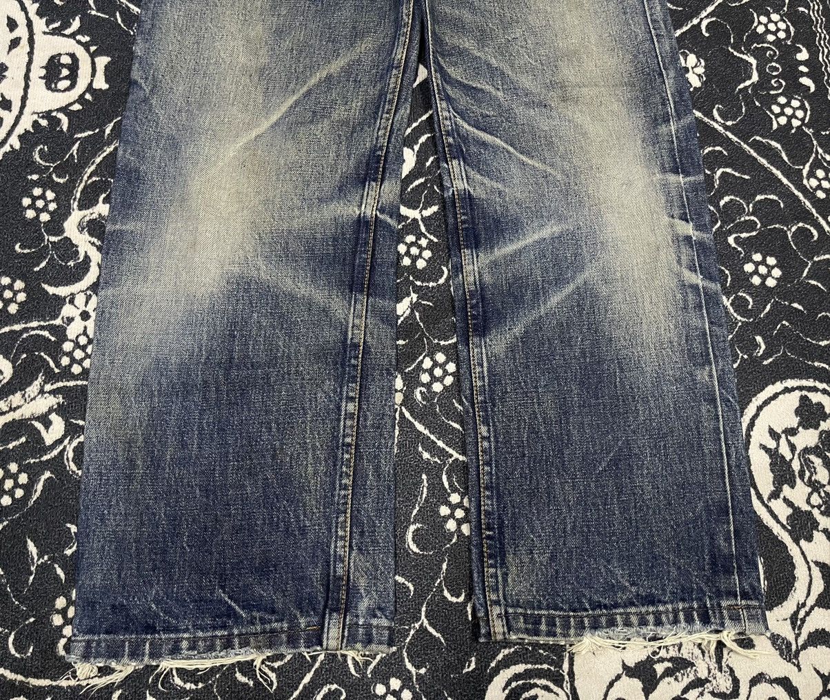 Beauty Beast 90s DRAGON JEANS FLAME POCKET SALVEDGE DISTRESSED Size US 28 / EU 44 - 4 Thumbnail