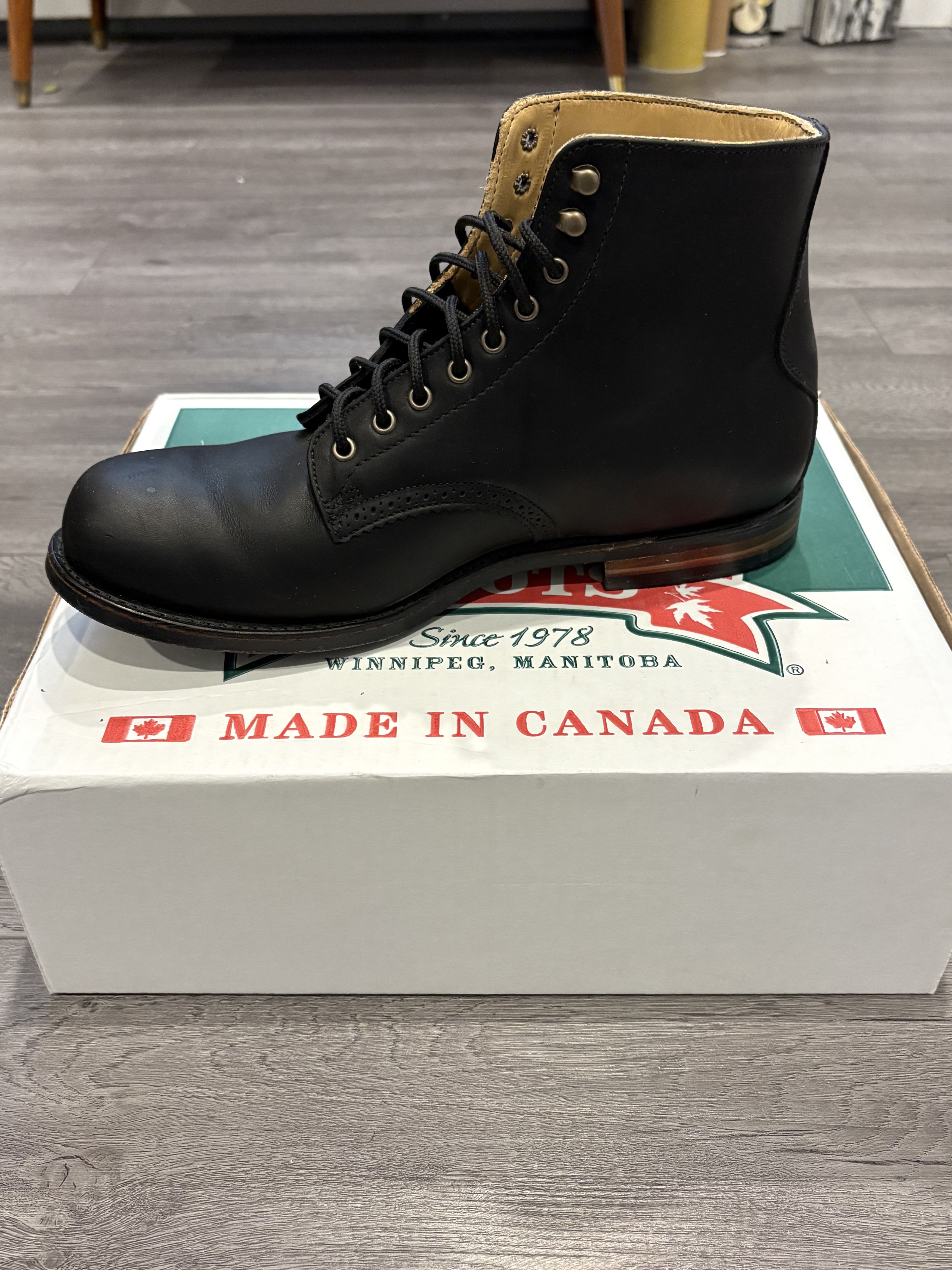 Canada West WM. Moorby 2835 Size US 10.5 / EU 43-44 - 5 Thumbnail