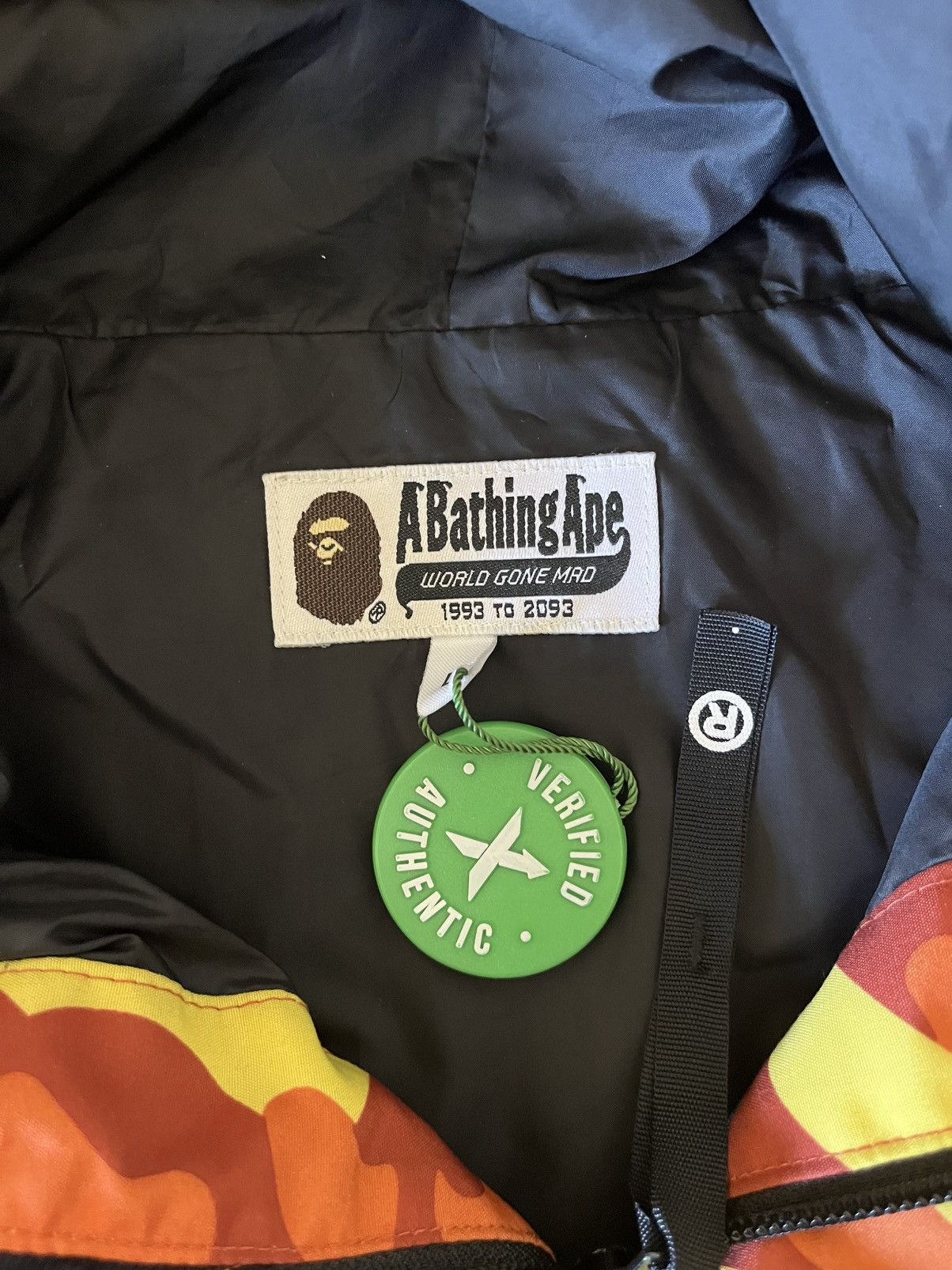 Bape Bape 1st Camo Tiger Snowboard Jacket Size US L / EU 52-54 / 3 - 4 Thumbnail