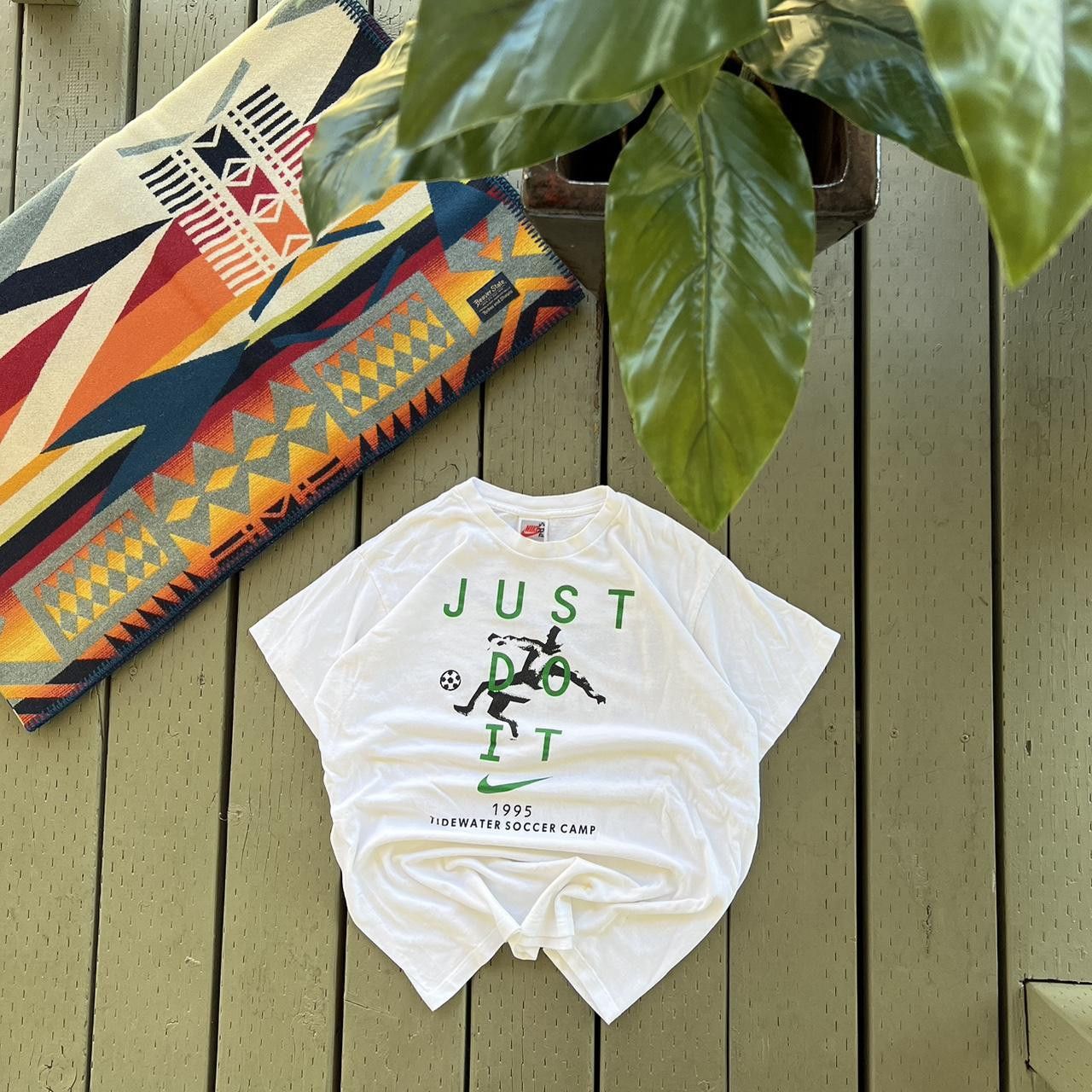Nike Vintage Nike Shirt Mens White Graphic Tee Just Do It 90s Size US M / EU 48-50 / 2 - 3 Thumbnail