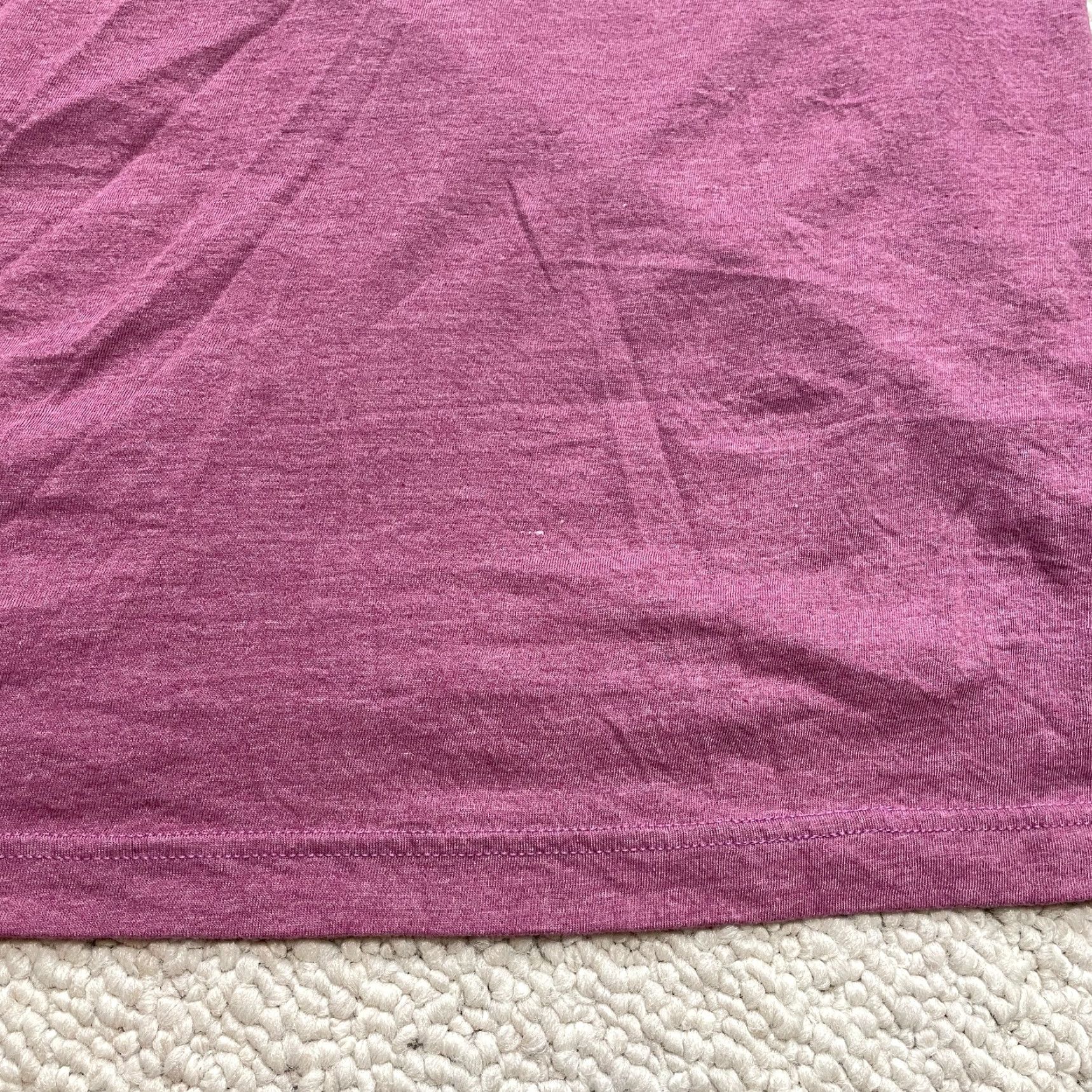 Vintage Unbranded Shirt Mens XL Pink Short Sleeve Solid Basic Adult Crew V-Neck Cotton Jersey 2020s Music Theme Men Size US XL / EU 56 / 4 - 7 Thumbnail