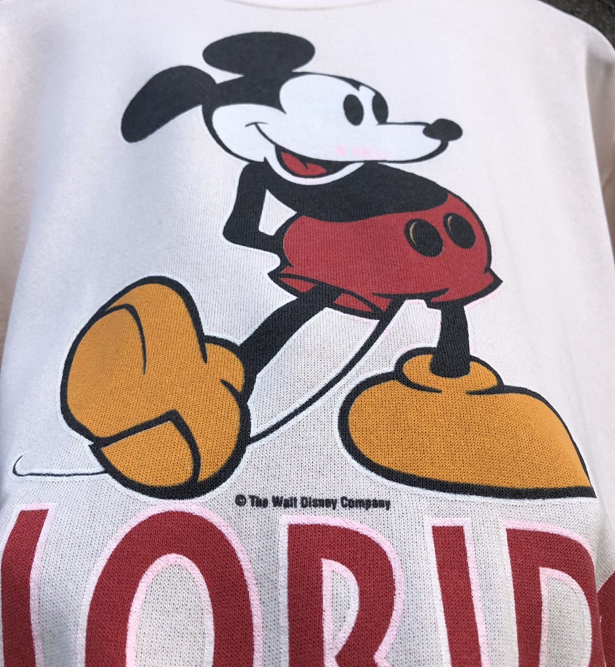 Vintage Vintage 80s Disney Mickey Mouse Florida Big Logo Sweatshirt Size US L / EU 52-54 / 3 - 4 Thumbnail