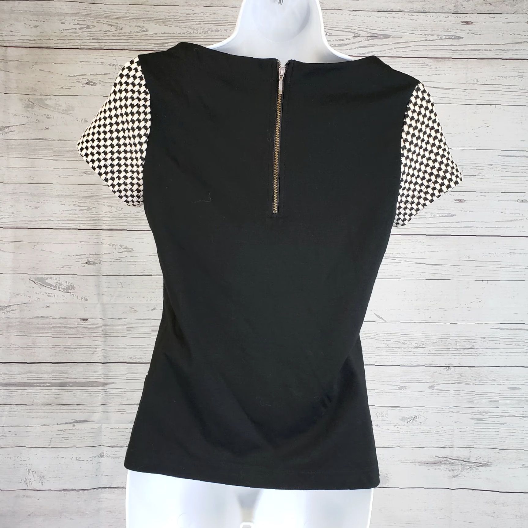 Banana Republic Banana Republic Womens Top XS Black White Checkered Short Sleeve Cotton Blend Shirt Womens XS Black White Checkered Short Sleeve Cotton Blend Size XS / US 0-2 / IT 36-38 - 3 Thumbnail