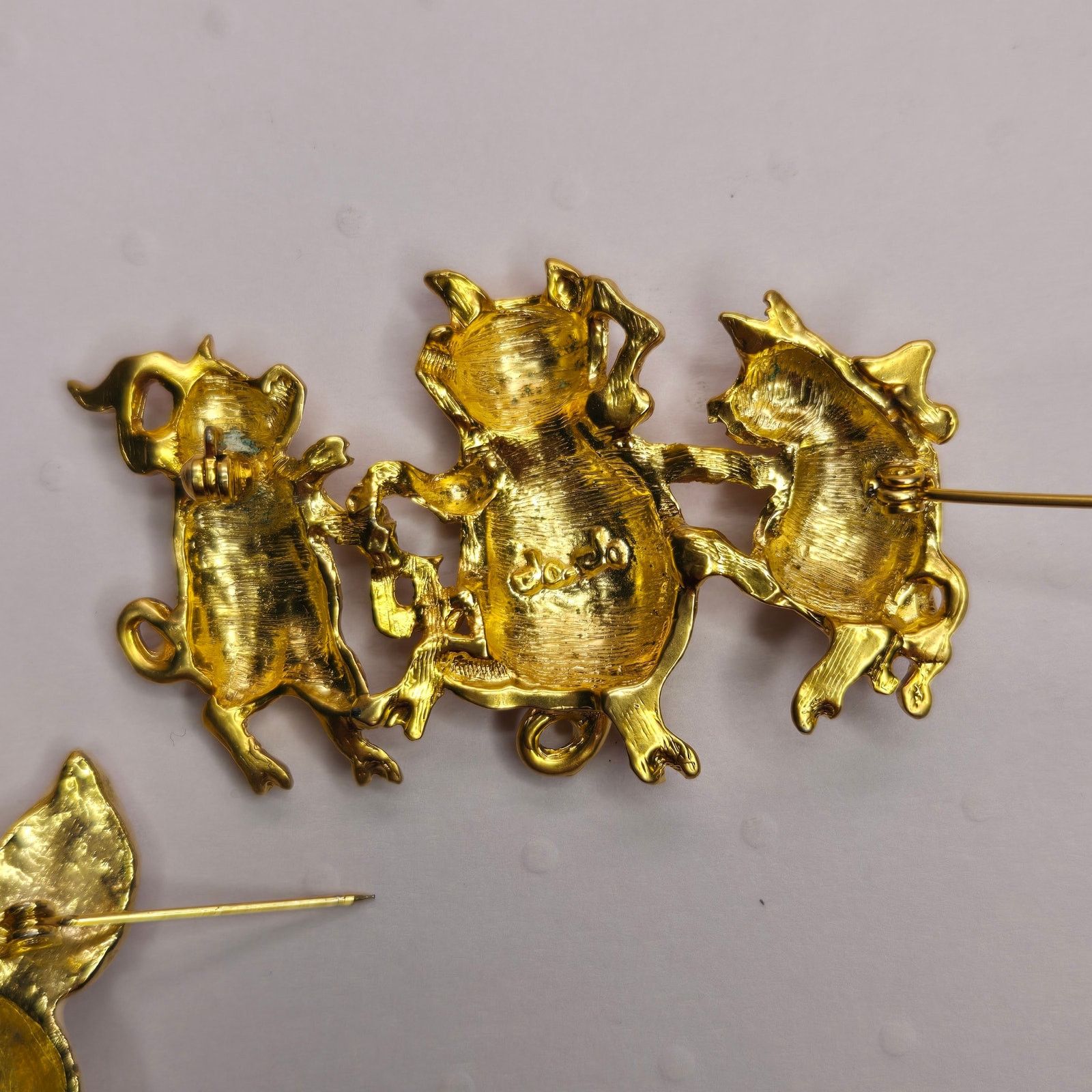 Vintage Vintage JJ Jonette & Unmarked Gold Tone Pig Brooch Whimsical Size ONE SIZE - 13 Thumbnail