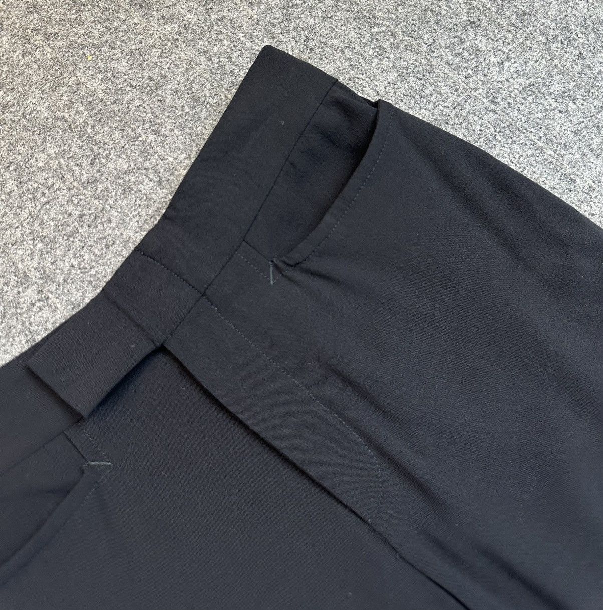 Gucci Gucci - Tom Ford 1999 - Buckled Waist Strap Wool Trouser Size 24" / US 00 / IT 34 - 3 Thumbnail
