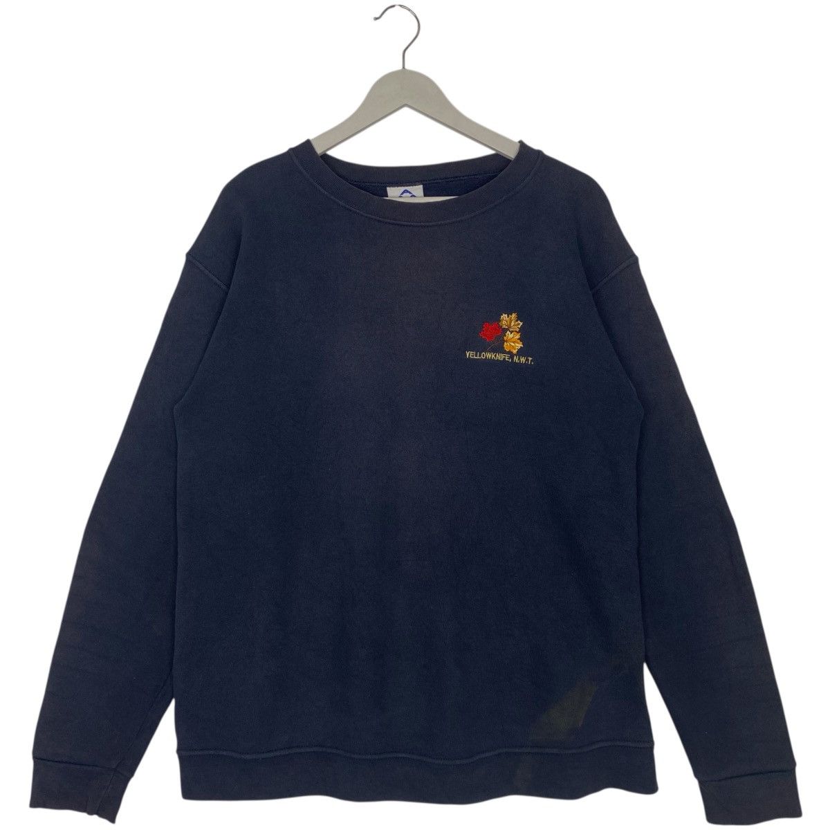 Other Vintage 90s Yellowknife Canada Sweatshirt Crewneck Navy Blue Size US S / EU 44-46 / 1 - 1 Thumbnail