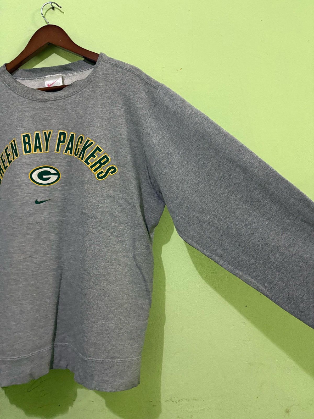 NFL × Nike × Vintage Vintage Nike Sweatshirt Green Bay Packers NFL Size US L / EU 52-54 / 3 - 3 Thumbnail