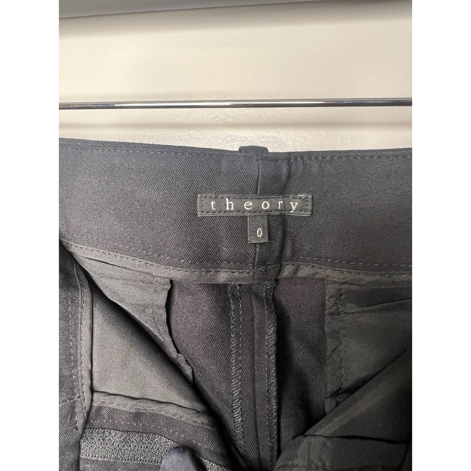 Theory Theory Black Bermuda Short, Size 0 Size 25" / US 0 / IT 36 - 4 Thumbnail