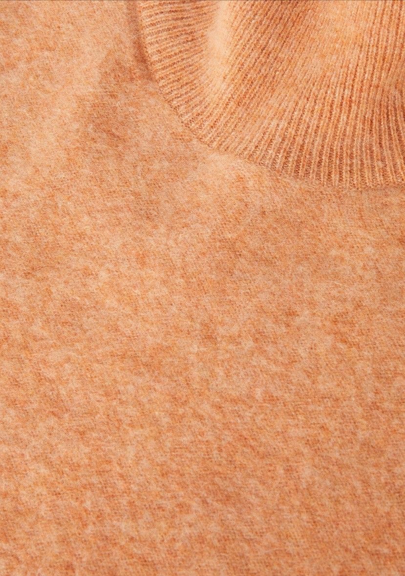 Loro Piana o1srvl11e0725 FAO2888 Turtleneck Sweater in Light Orange Size XS / US 0-2 / IT 36-38 - 5 Thumbnail