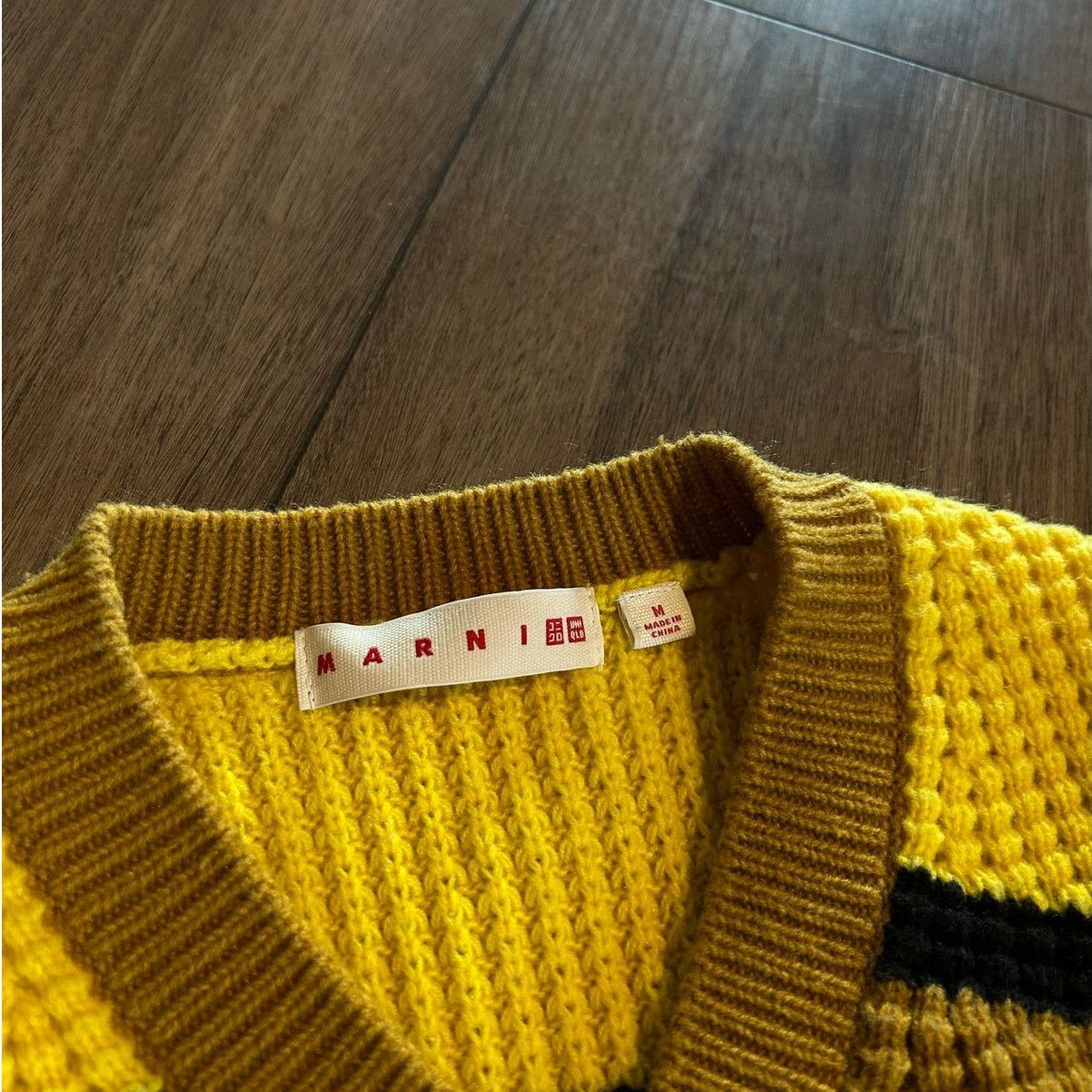 Marni MARNI MUSTARD YELLOW KNIT SWEATER Size M / US 6-8 / IT 42-44 - 2 Thumbnail
