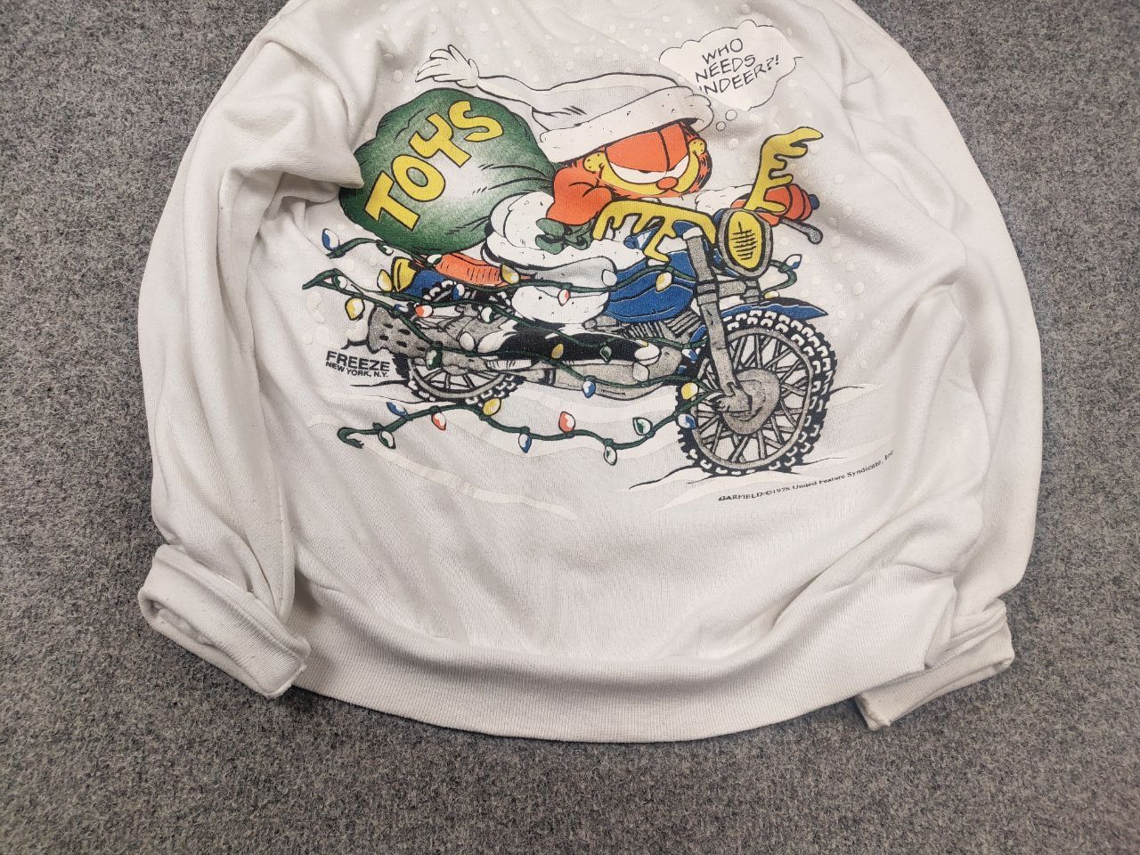 Tultex Rare Vintage 1978's Garfield Printed Logo Freeze Sweatshirt Size US L / EU 52-54 / 3 - 5 Thumbnail