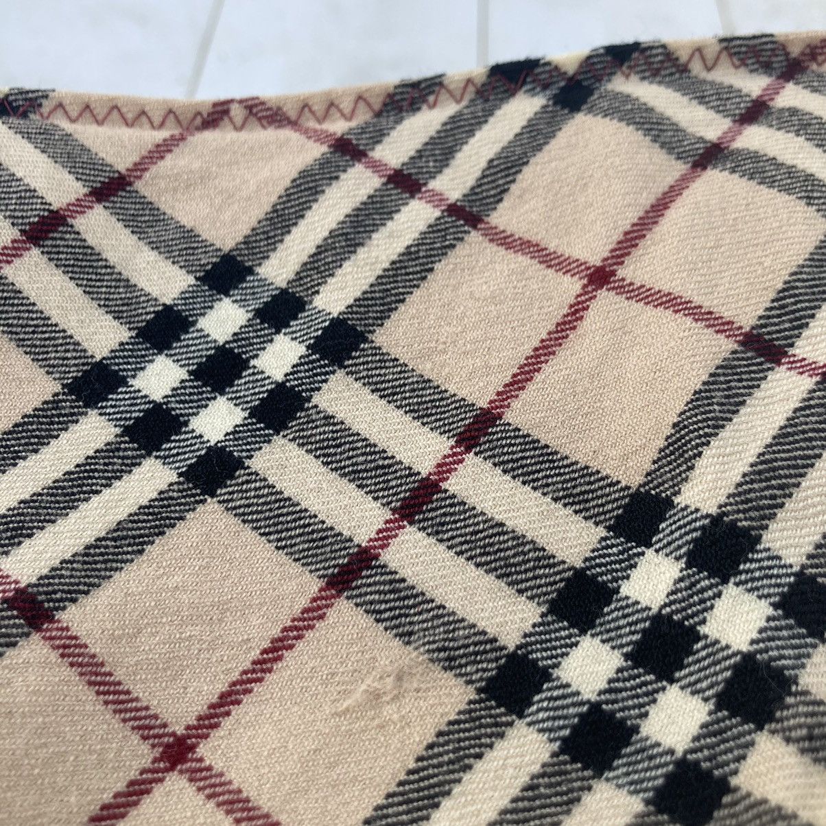 Burberry BURBERRY LONDON BLUE LABEL NOVA CHECK SKIRT Size 27" / US 4 / IT 40 - 6 Thumbnail