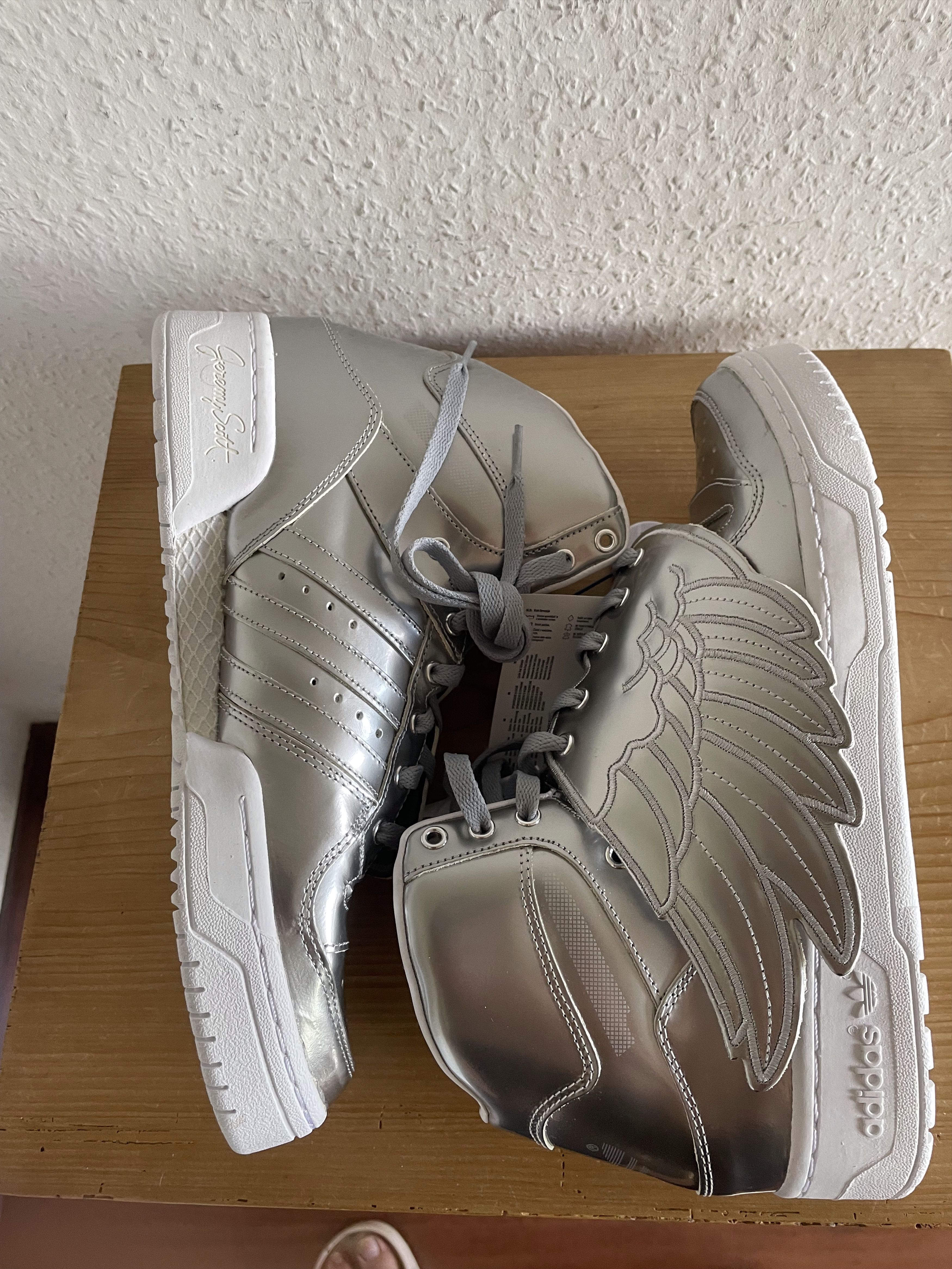 Adidas × Jeremy Scott Wings 1.0 Silver Metallic Size US 11 / EU 44 - 1 Thumbnail