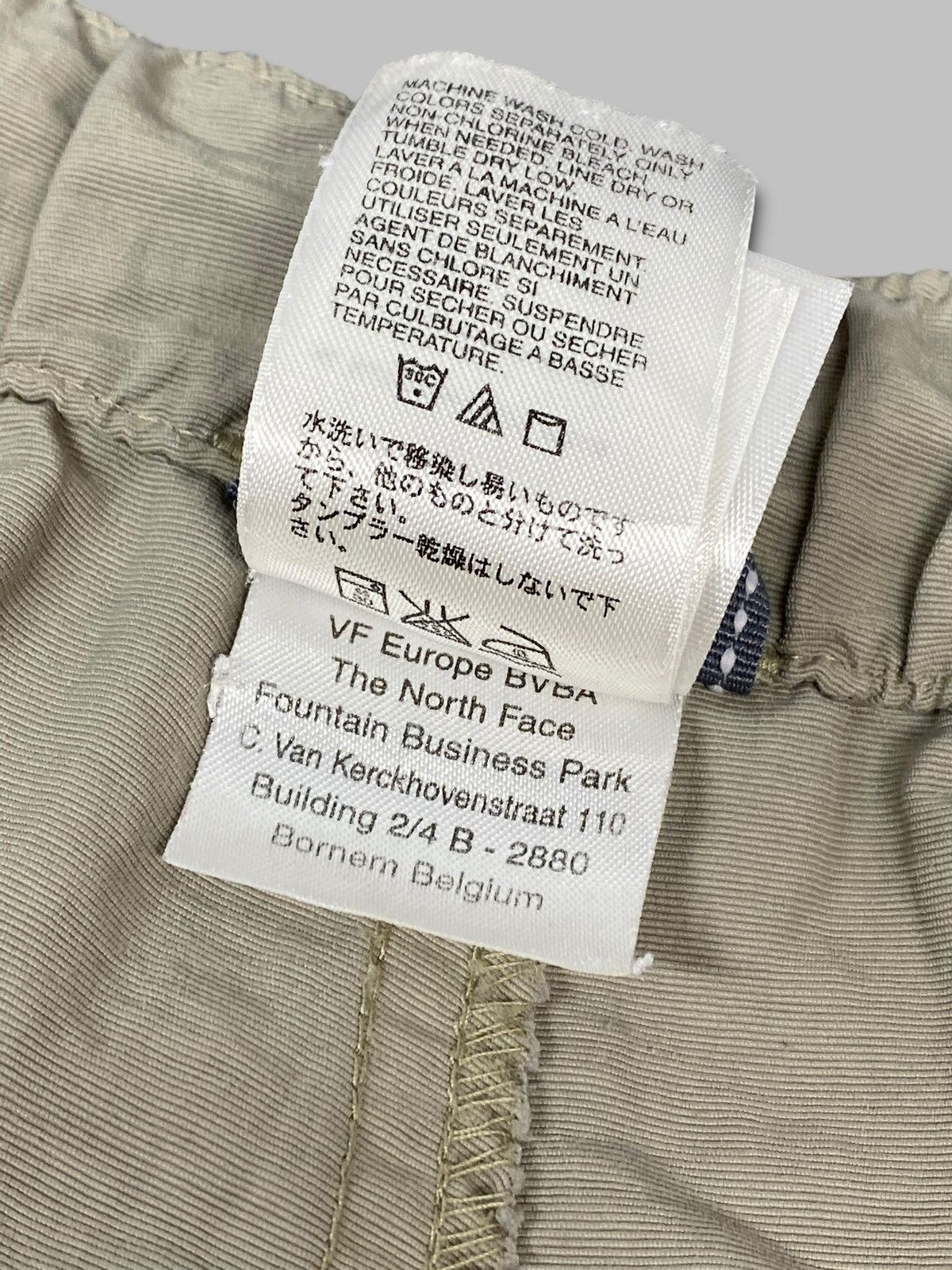 The North Face 2000s The North Face Cargo Shorts Outdoor With Belt Size US 32 / EU 48 - 15 Thumbnail