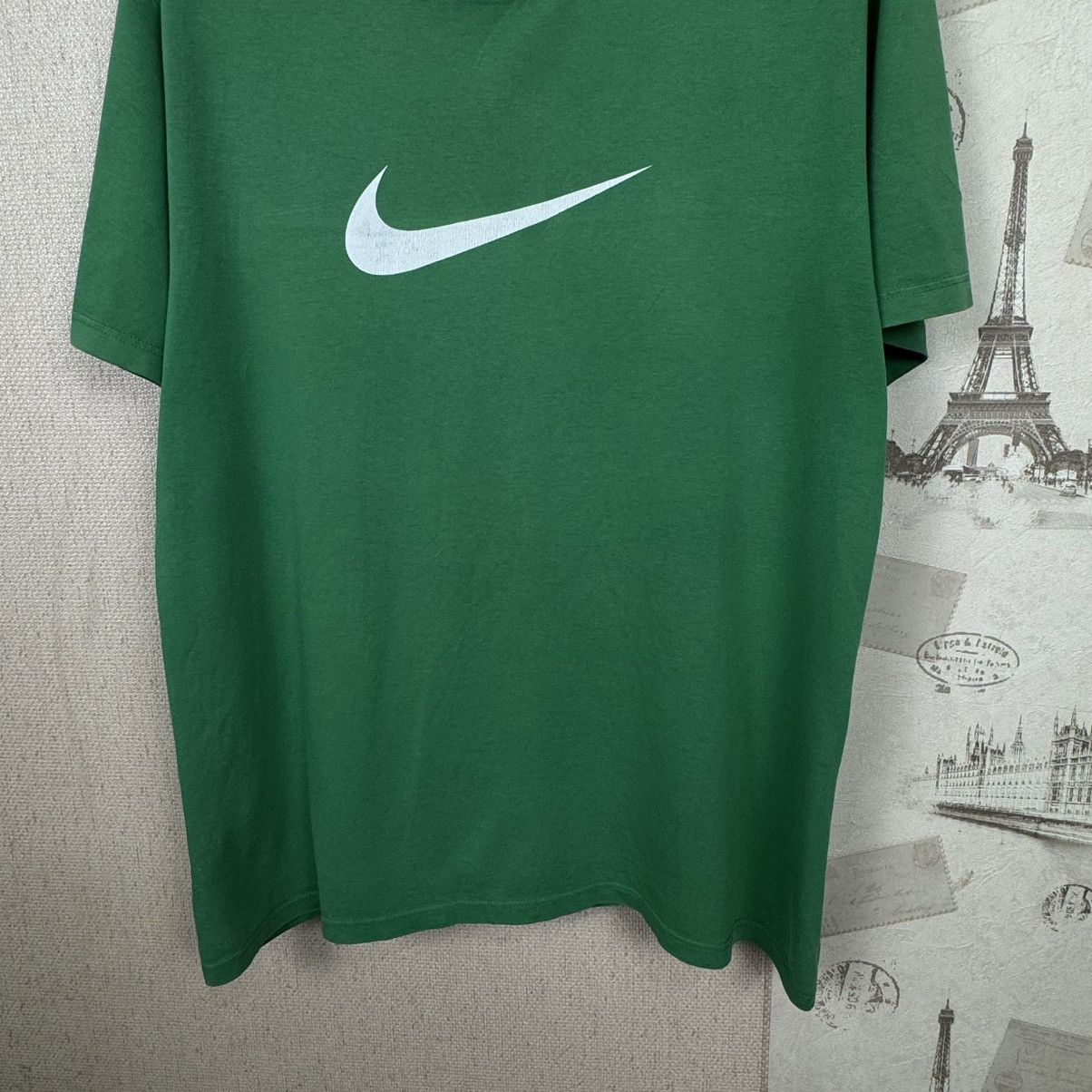 Nike 💚 Vintage 00s Nike T shirt Centre Logo Green Streetwear XL Size US XL / EU 56 / 4 - 5 Thumbnail