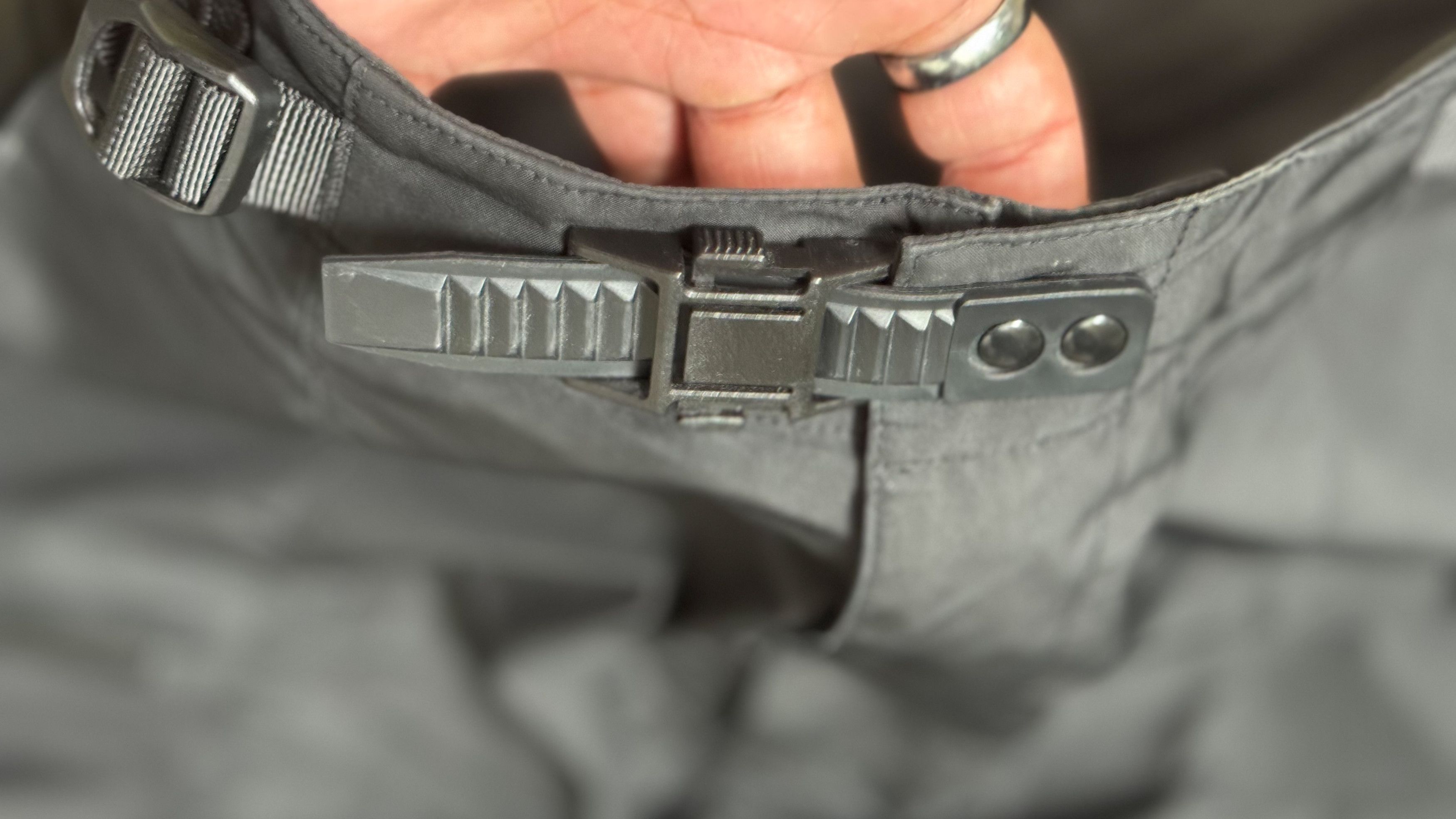 Reindee Lusion Reindee Lusion 20AW Techwear Molle System Waterproof Pants Size US 34 / EU 50 - 2 Thumbnail