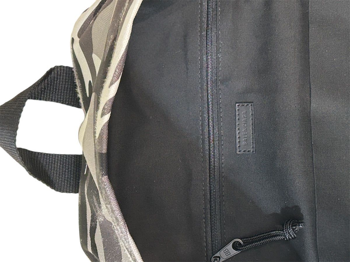 Balenciaga Balenciaga Explorer camouflage-print Backpack Size ONE SIZE - 4 Thumbnail