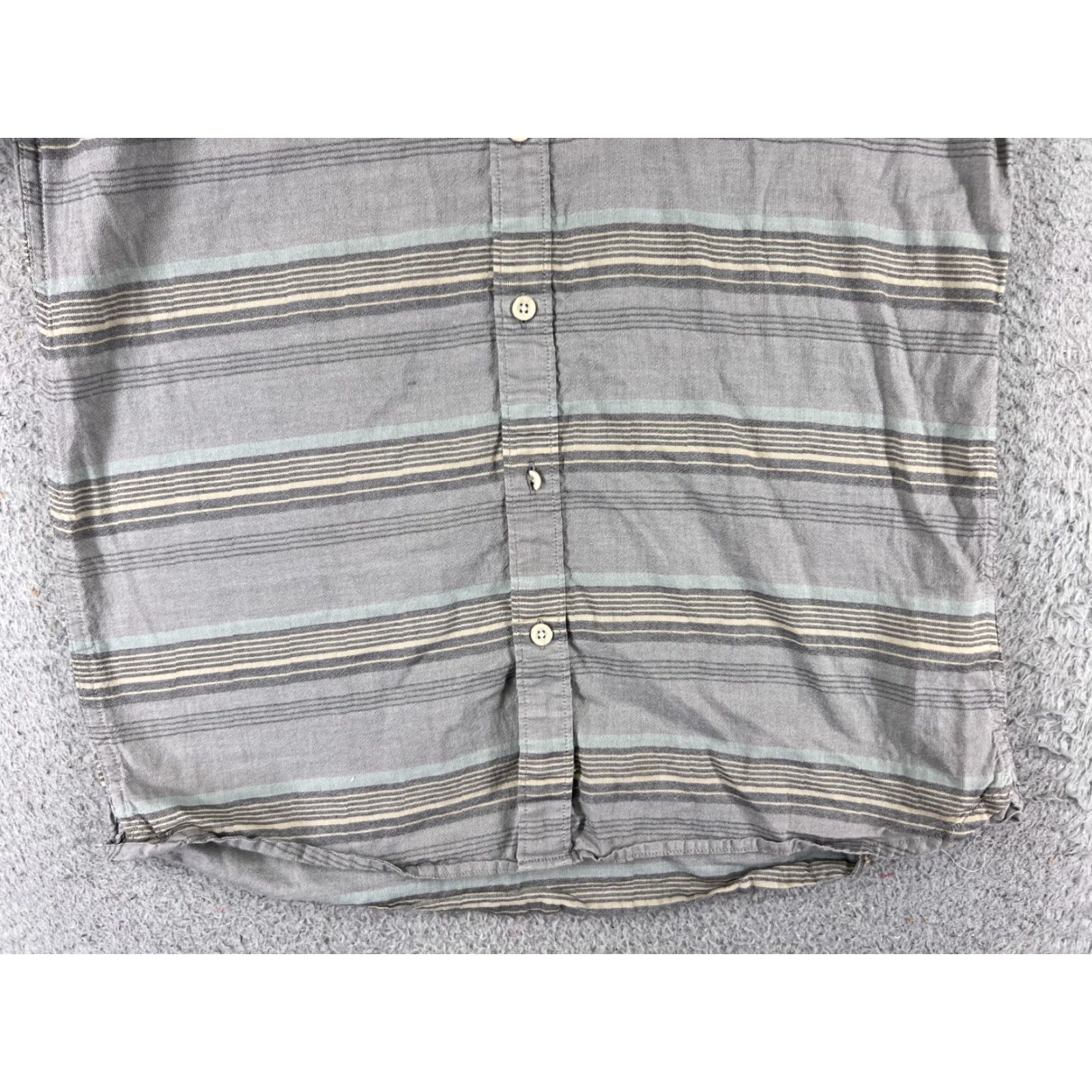 Quiksilver Quiksilver Shirt Mens Small Gray Stripe Button Up Pocket Modern Fit Skate Surf Size US S / EU 44-46 / 1 - 5 Thumbnail