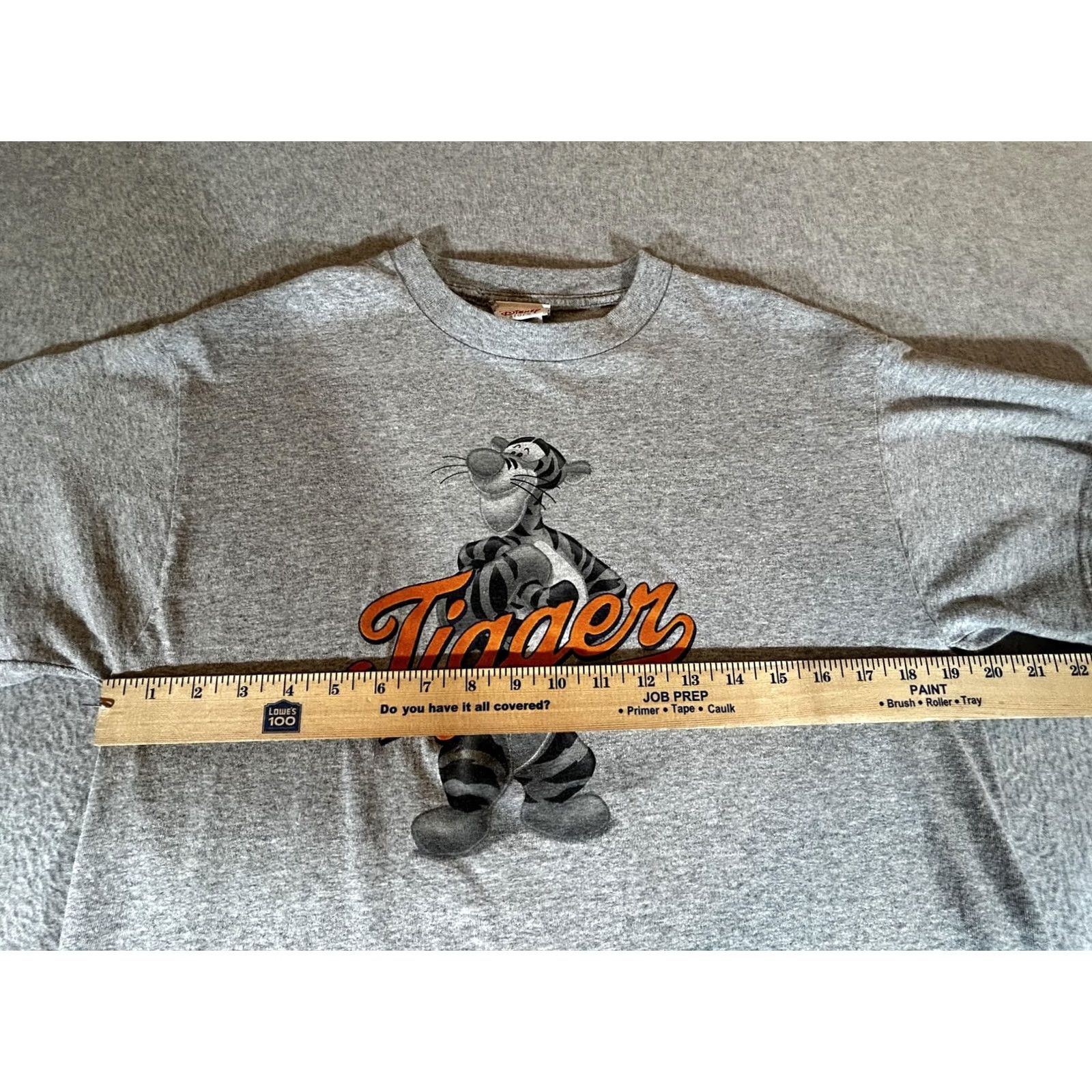 Disney VINTAGE Disney Shirt Mens M Gray Graphic Tigger Winnie the Pooh 90s Shirt Mens Top Cute Cartoon Short Sleeve Crew Neck Graphic Print Size US M / EU 48-50 / 2 - 3 Thumbnail