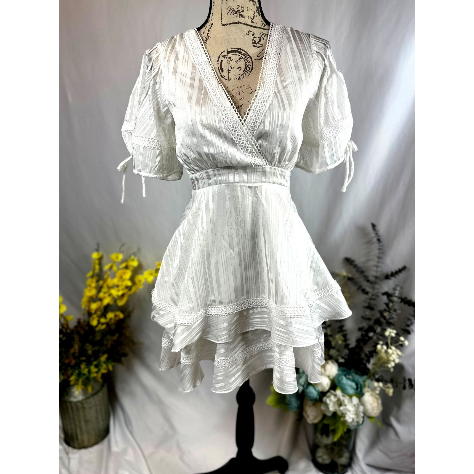 Other Lulu's Adorable Essence Striped Mini Dress White XS Size XS / US 0-2 / IT 36-38 - 10 Thumbnail