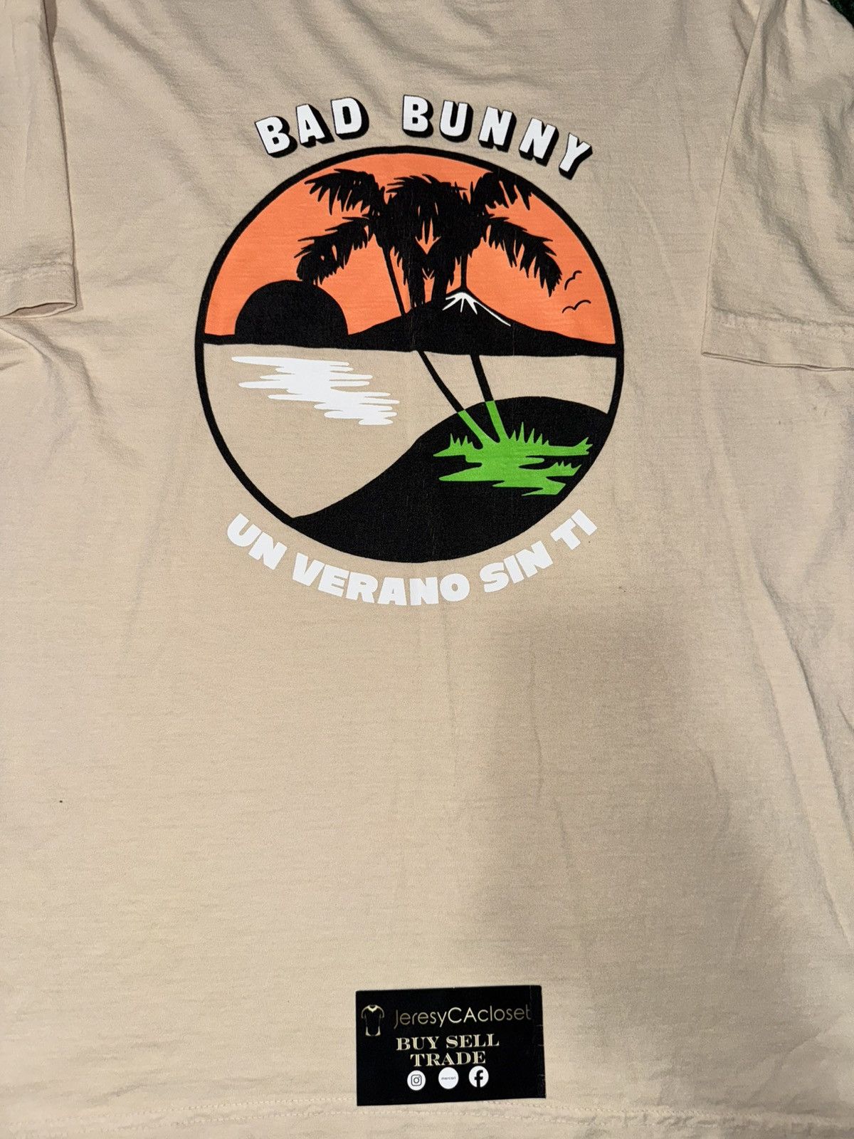 Other Bad Bunny Un Verano Sin Ti Worlds Hottest Tour SZ M Size US M / EU 48-50 / 2 - 2 Thumbnail