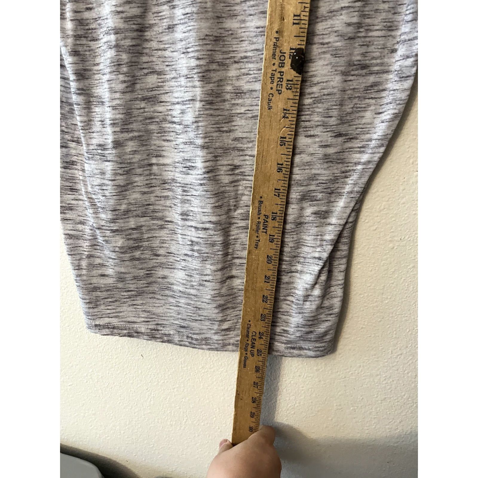 Guess GUESS Gray Cotton Blend Knit V-Neck Short Sleeve Crewneck T-Shirt Men XS Casual Classic Size US XS / EU 42 / 0 - 5 Thumbnail