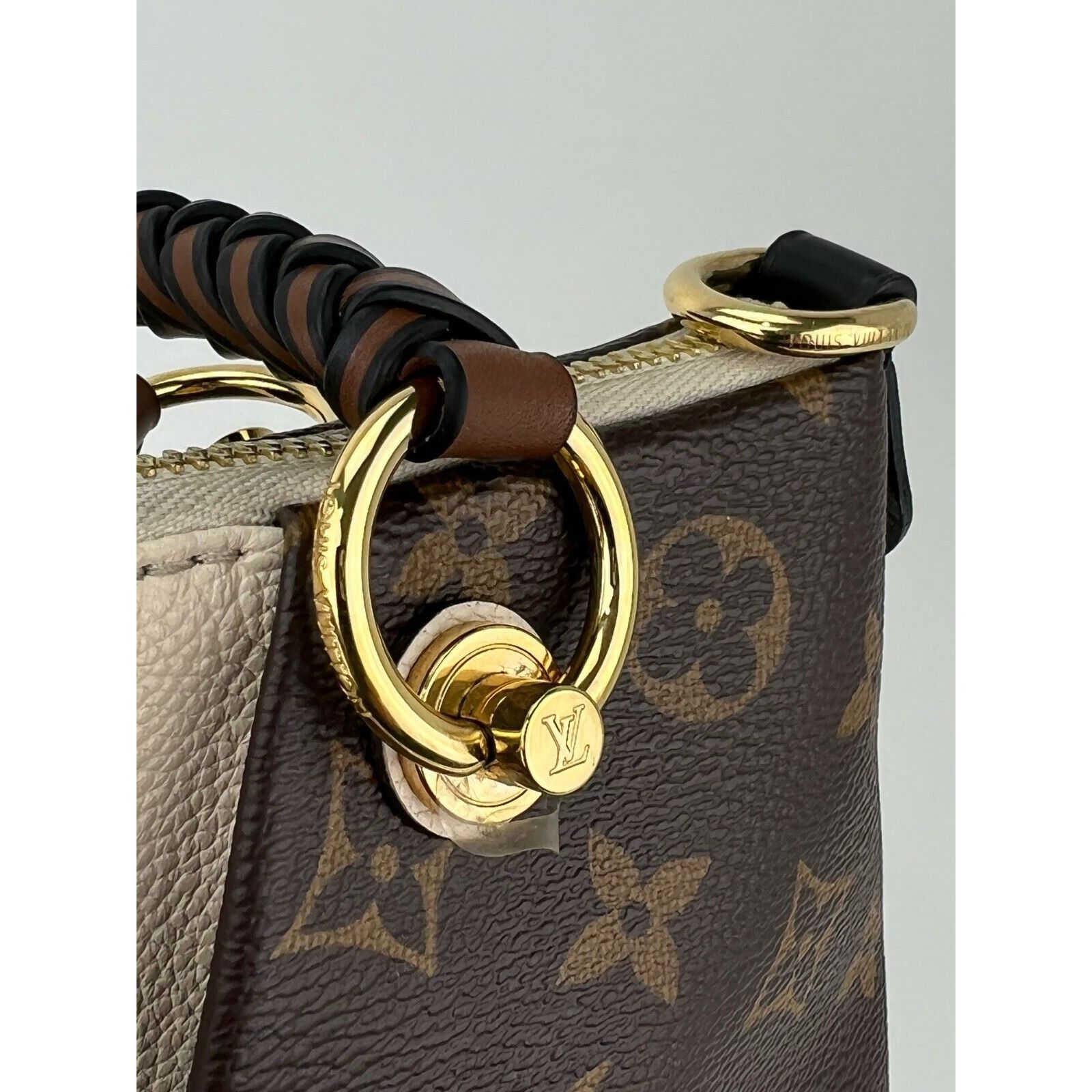 Louis Vuitton Louis Vuitton Braided V Tote MM Cream Leather Canvas Shoulde Size ONE SIZE - 6 Thumbnail