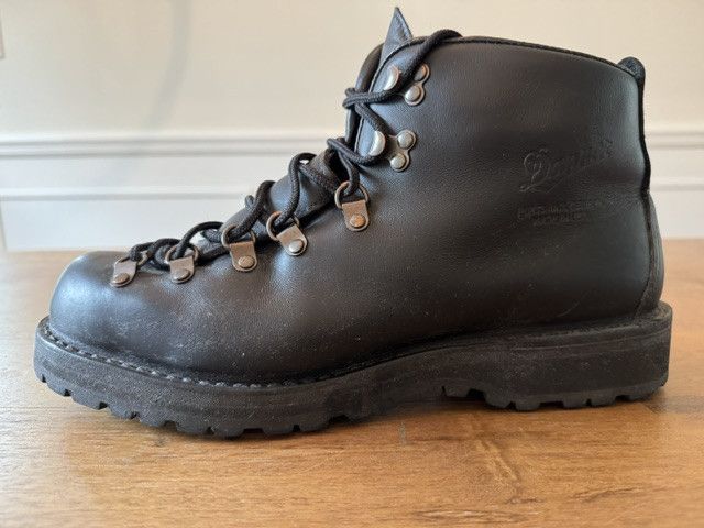 Danner Danner Mountain Light II Black Gore-Tex Hiking Boots USA Size US 10.5 / EU 43-44 - 1 Thumbnail