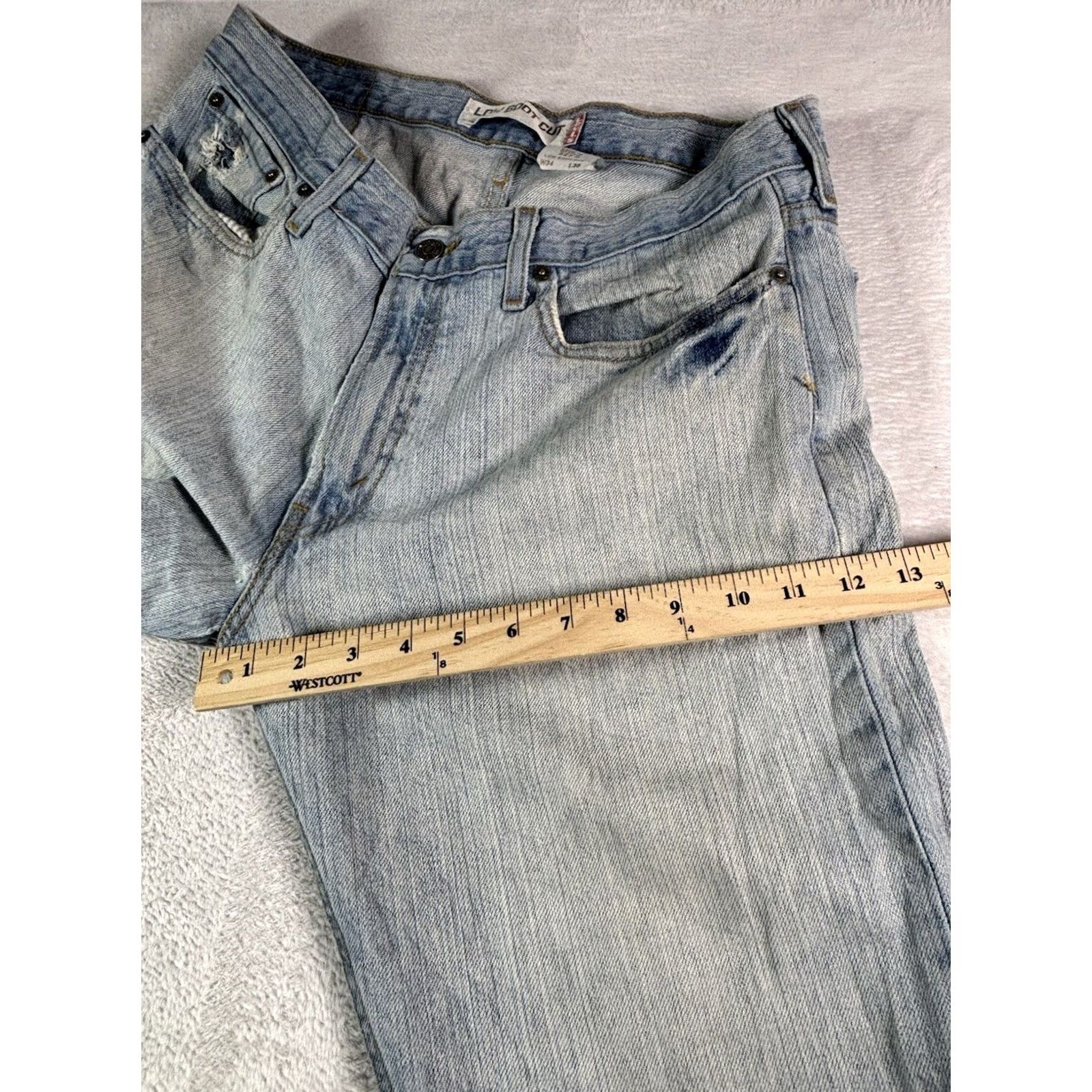 Levi's VINTAGE Levi's 527 Jeans Mens Low Boot Cut 34x30 Light Blue Wash Workwear Denim 5-Pocket Pockets 90s USA Cowboy Men Jeans Cap/Logo Zipper Button Size US 34 / EU 50 - 6 Thumbnail