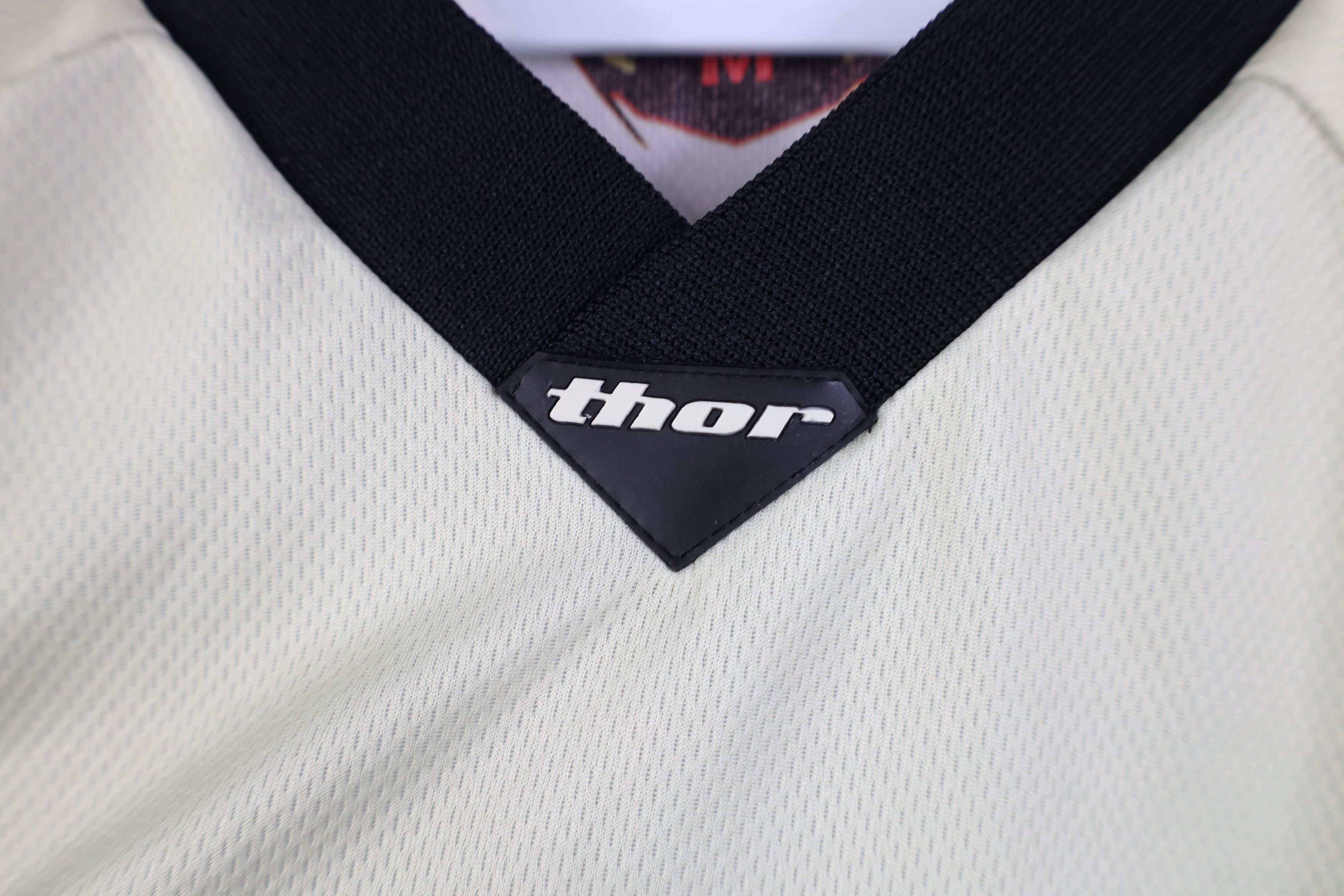 Vintage Vintage Thor Motocross Long Sleeve Racing Jersey T-Shirt Size US M / EU 48-50 / 2 - 4 Thumbnail