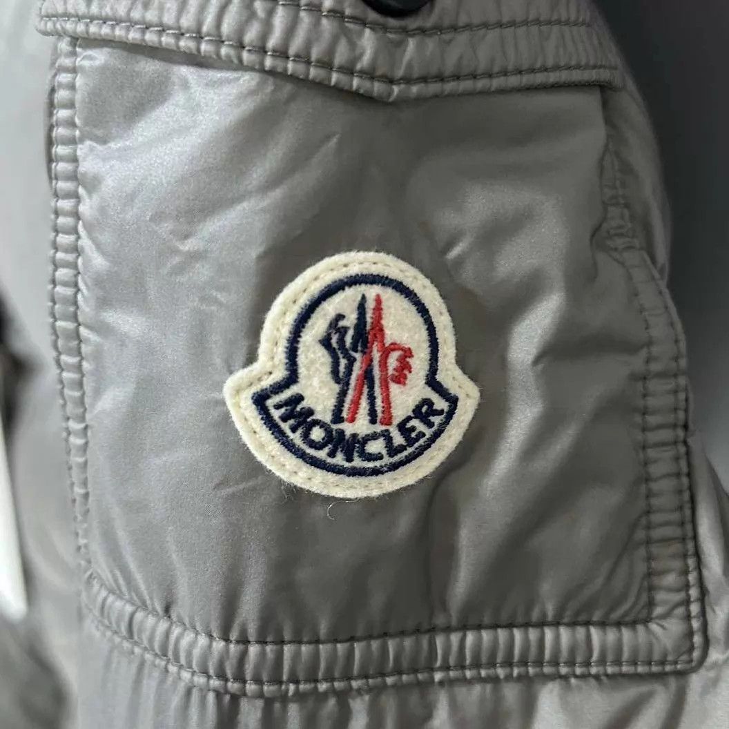 Moncler Moncler Fourmi gray hooded down jacket 2 new tags Size XS / US 0-2 / IT 36-38 - 5 Thumbnail