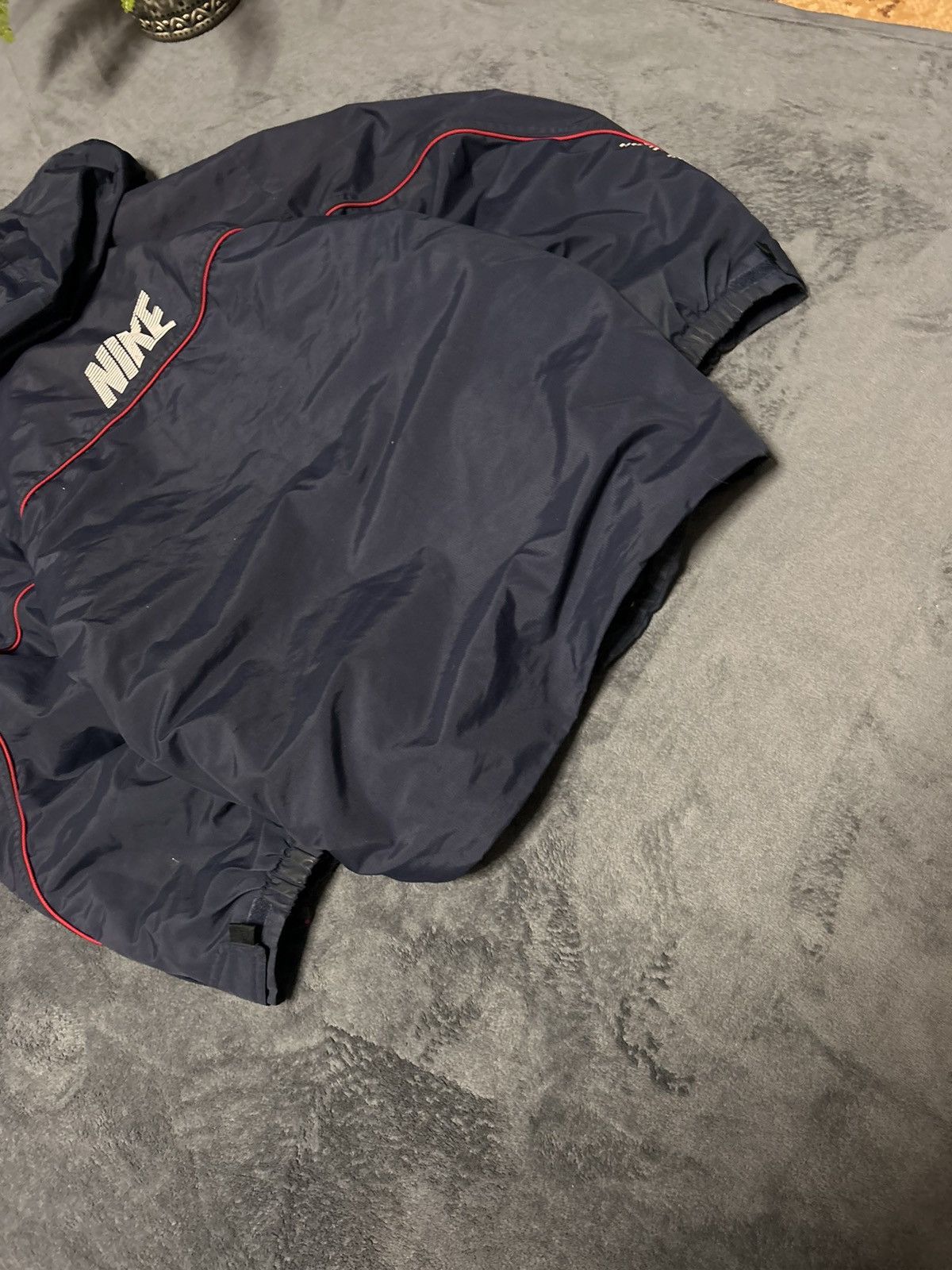 Nike 00s Vintage Nike Big Logo Back Retro Down Jacket Rare Size US L / EU 52-54 / 3 - 4 Thumbnail
