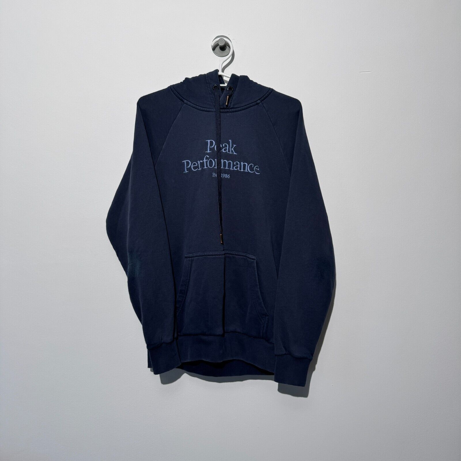 Peak Performance × Vintage Vintage Peak Performance Unisex Blue Cotton Hoodie Size S Size US S / EU 44-46 / 1 - 1 Thumbnail