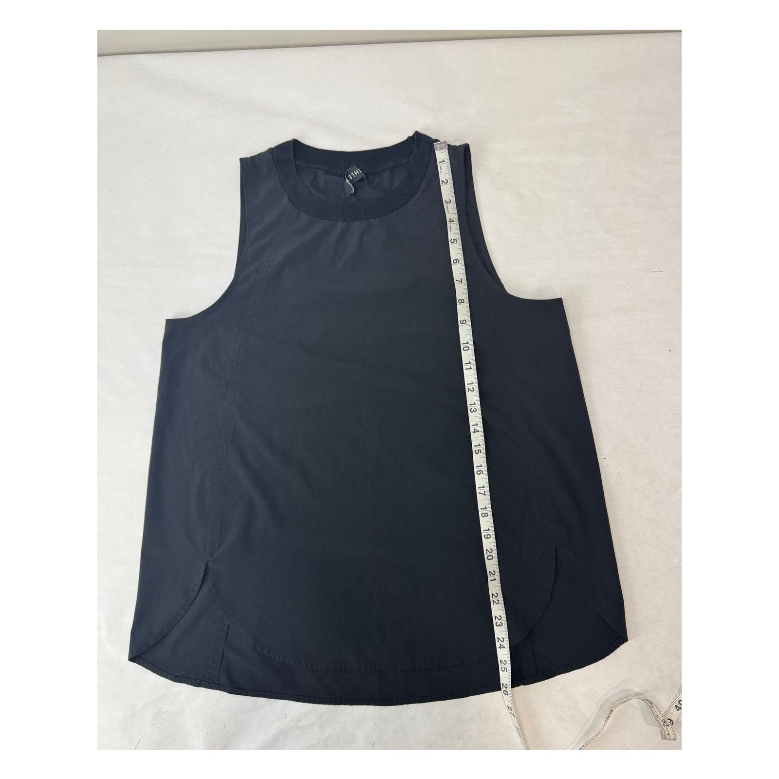 Athleta Athleta Tank Top Black Side Split Hem Lightweight Medium Size M / US 6-8 / IT 42-44 - 6 Thumbnail