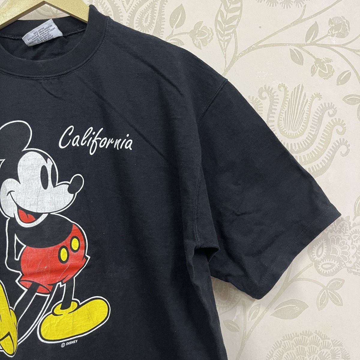 Disney Vintage Grails Mickey Mouse California Genius USA TShirt Size US L / EU 52-54 / 3 - 6 Thumbnail