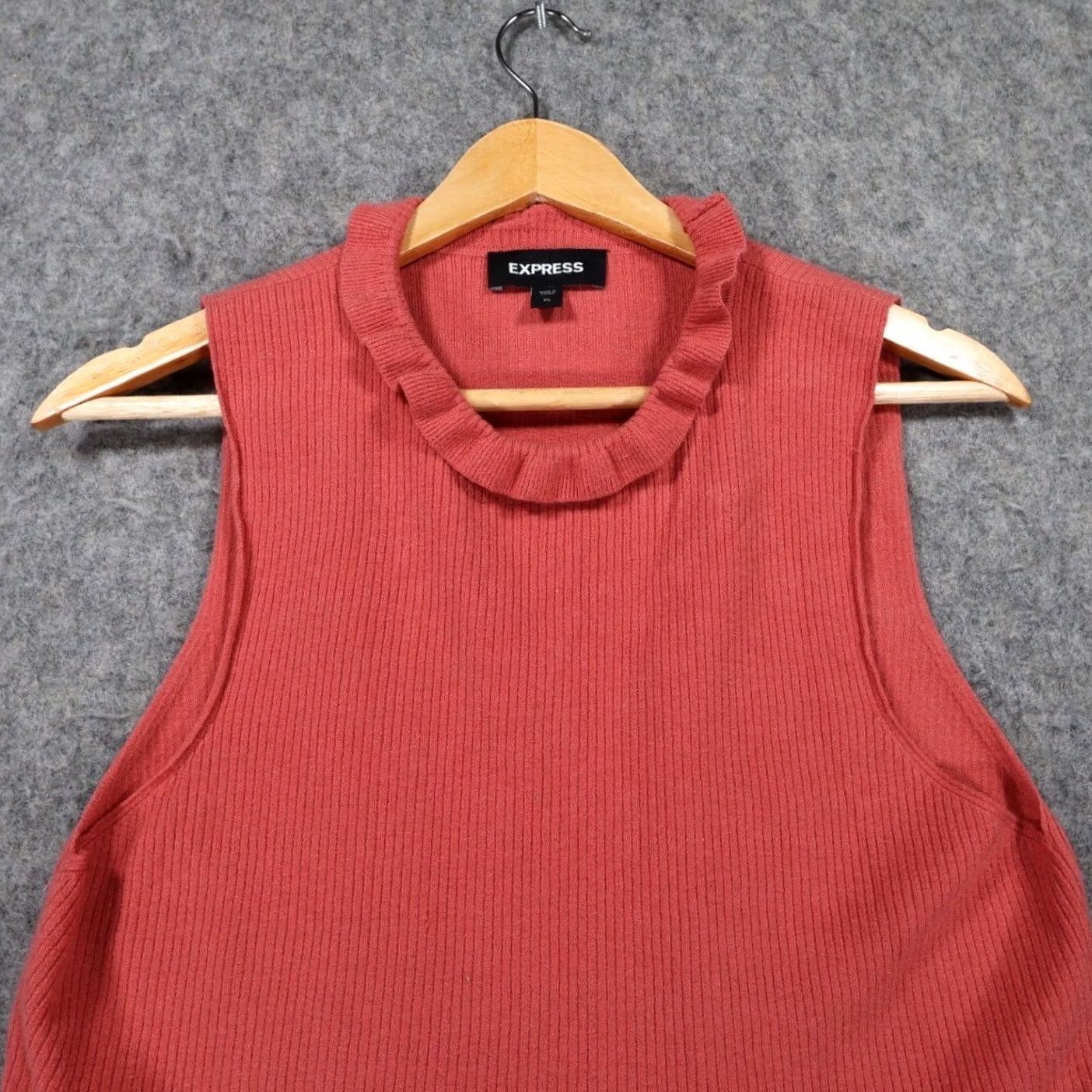 Express Express Tank Top Womens L Pink Ruffle Neck Ribbed Knit Peplum Sleeveless Size L / US 10 / IT 46 - 3 Thumbnail